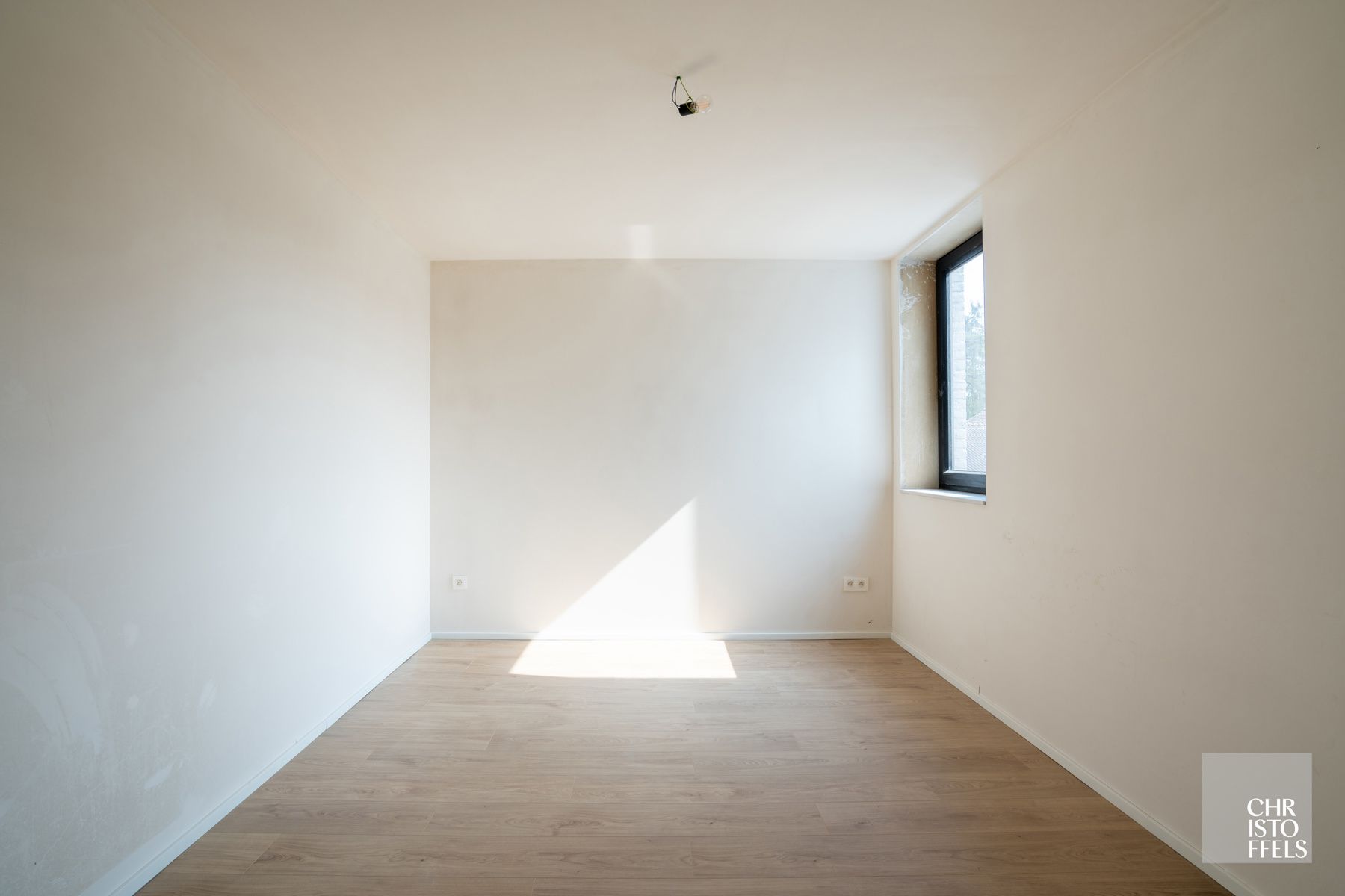 Unieke nieuwbouwwoning  van 185m² met ideale ligging! foto 6