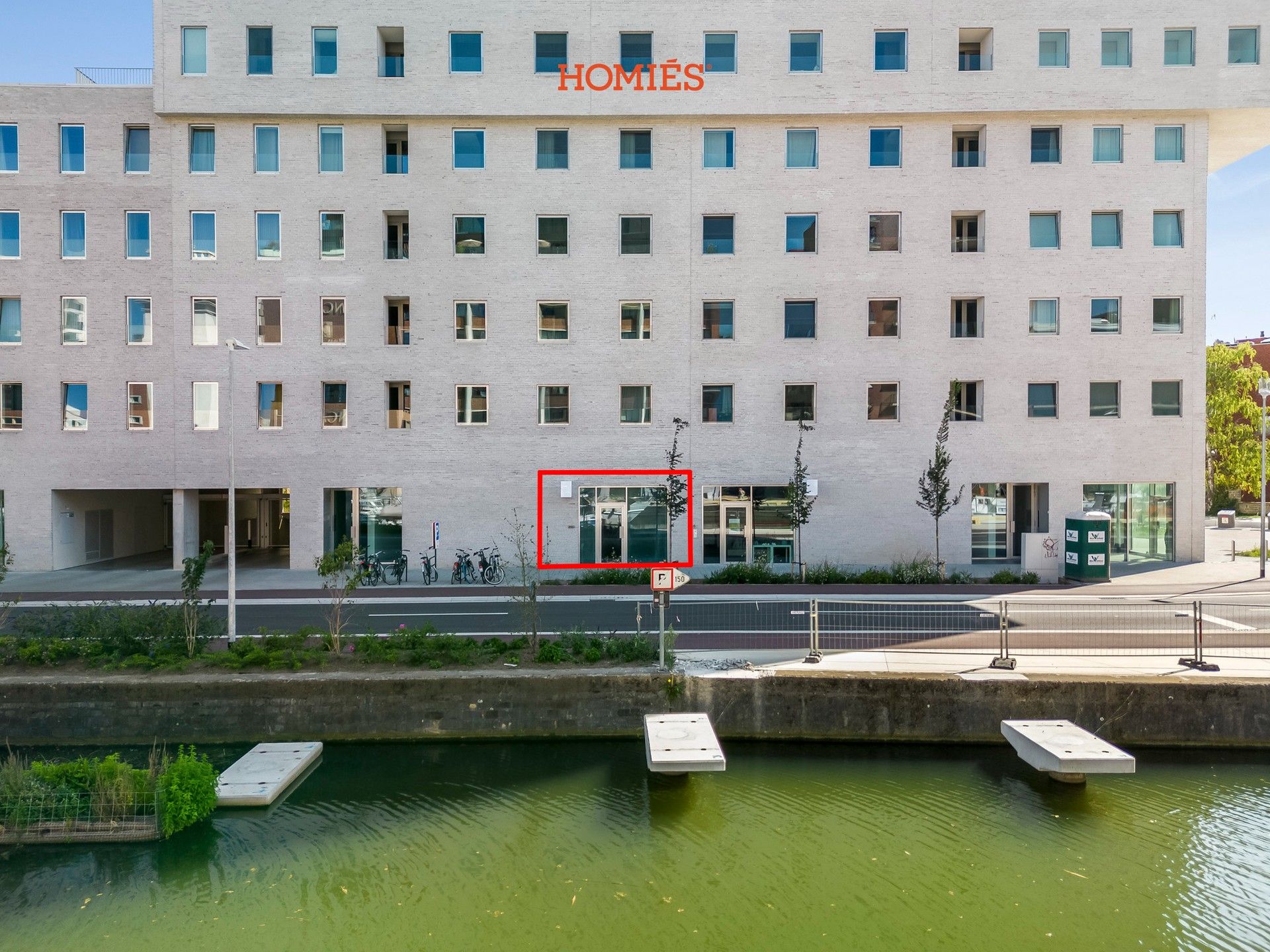 Ruim handelspand aan de Leuvense Vaartkom foto 8