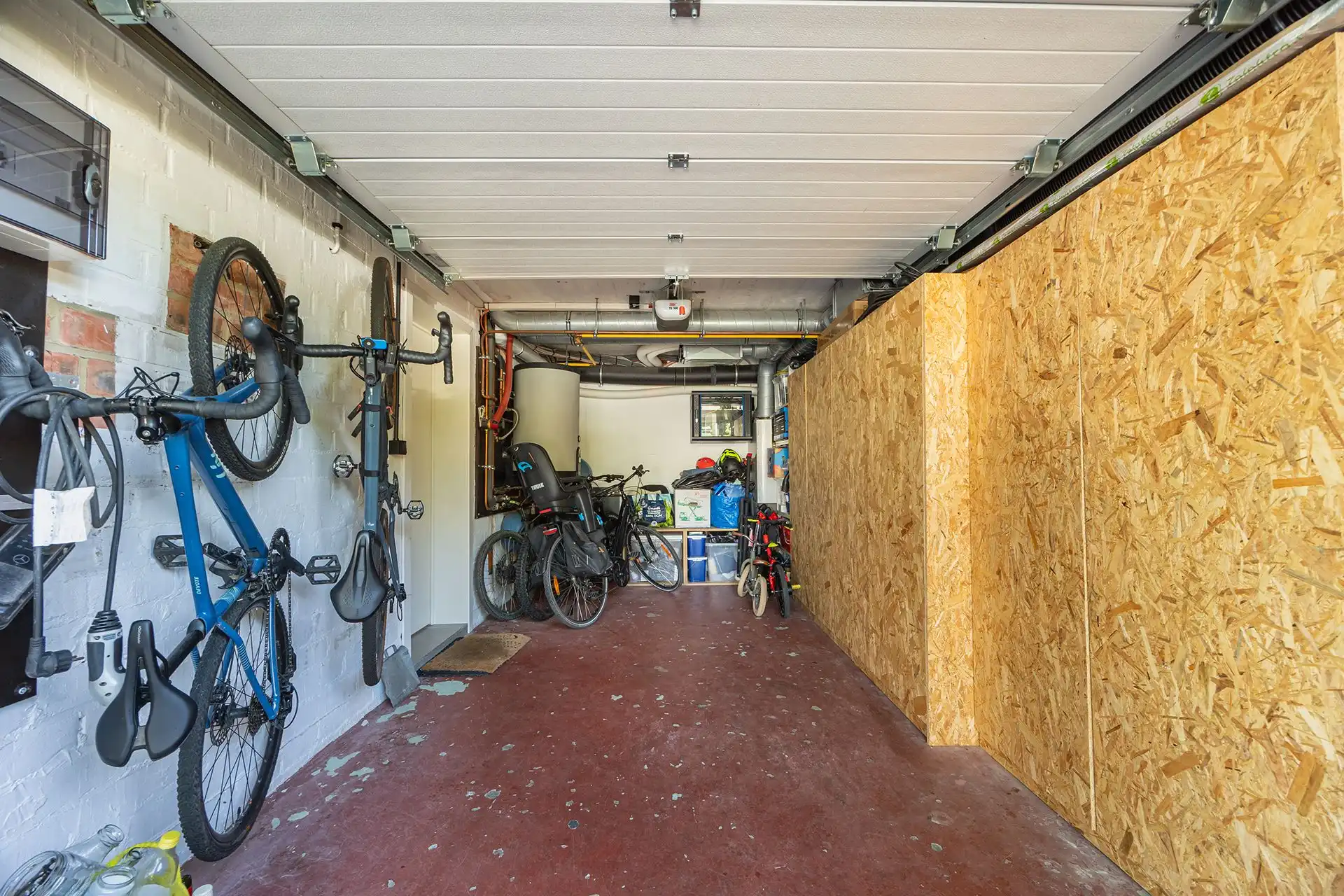 Instapklare, volledig gerenoveerde, halfopen bebouwing op een fantastische locatie foto 37