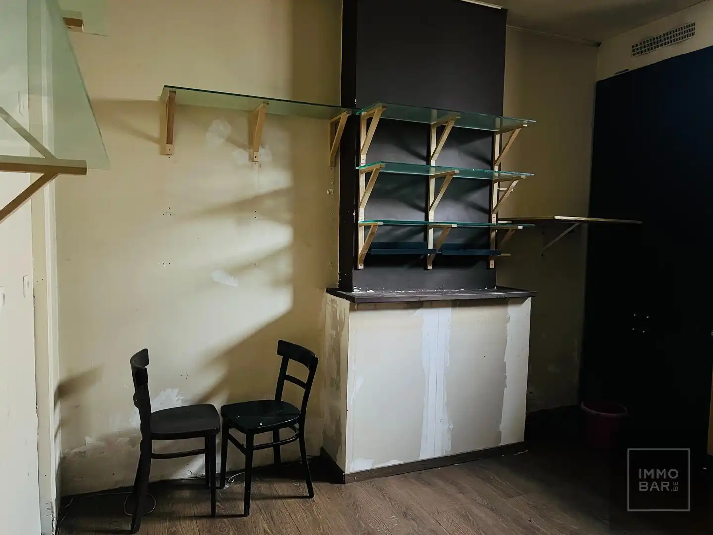 Deels gerenoveerd handelspand met woonpotentieel in bruisende studentenbuurt foto 13