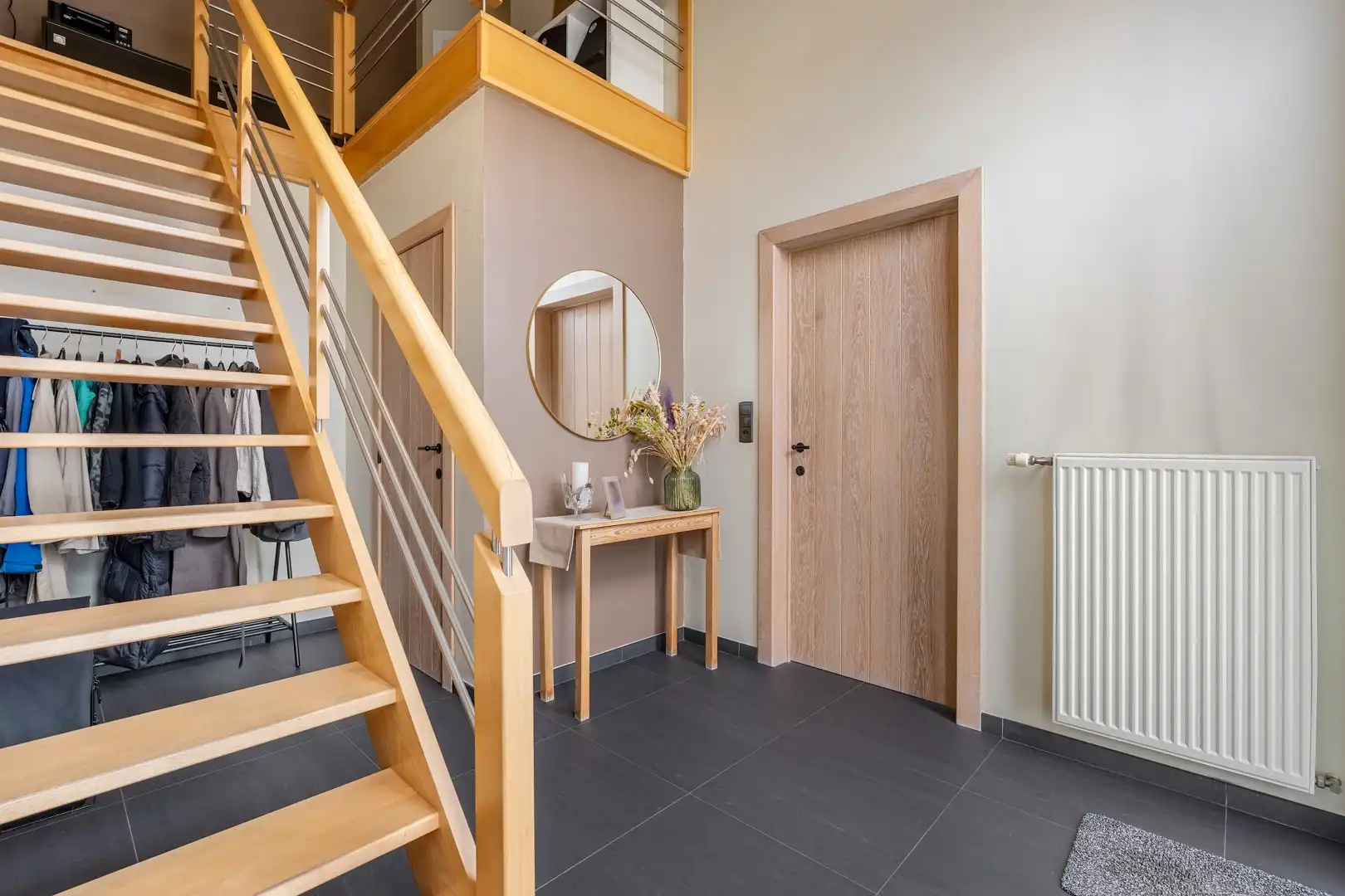 Charmante vrijstaande woning met ruime tuin in de Rozenstraat foto 2