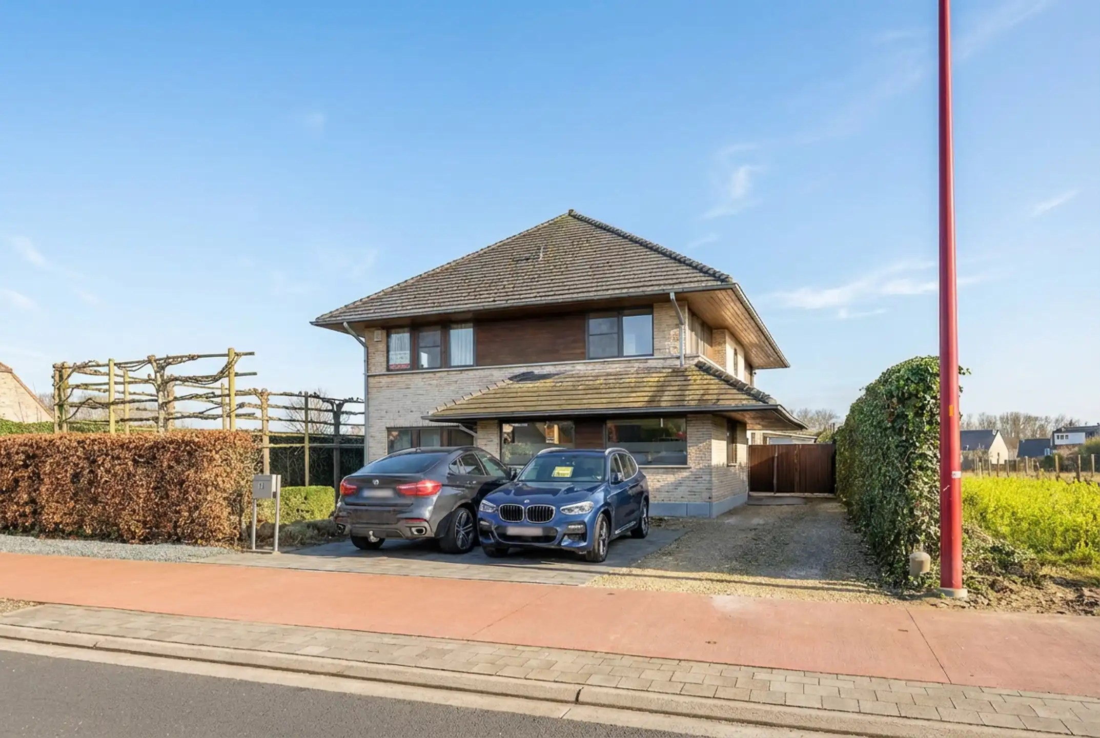 Instapklare villa met 5 slpks op toplocatie te Ternat foto {{pictureIndex}}