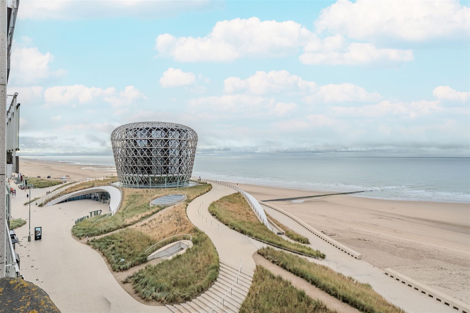 appartement met frontaal zeezicht foto 6