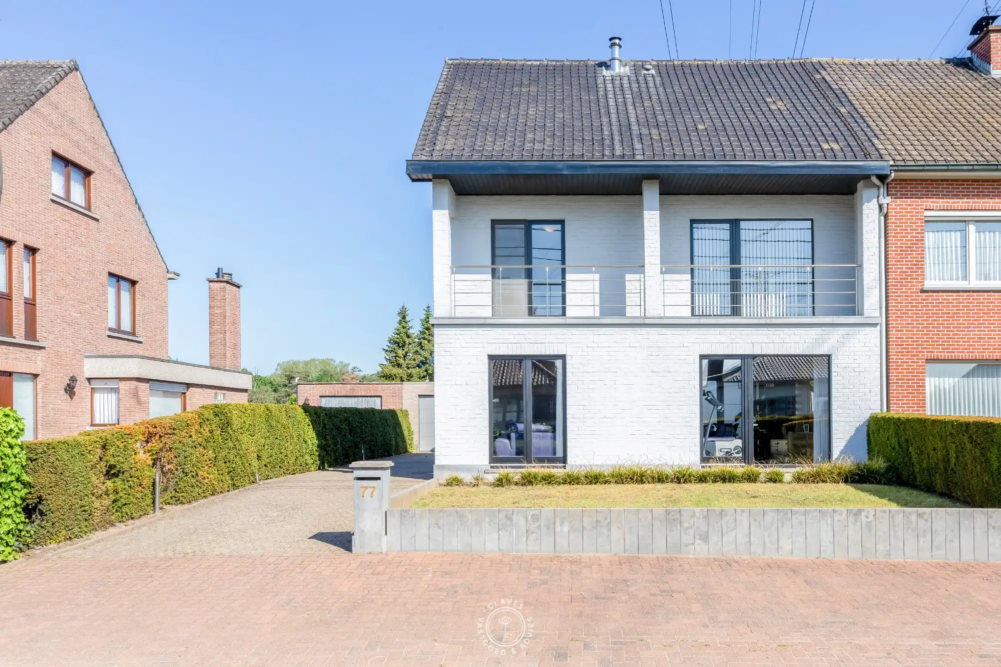 Hoofdfoto van de publicatie: Ruime halfopen bebouwing met weiland op 6029 m²
