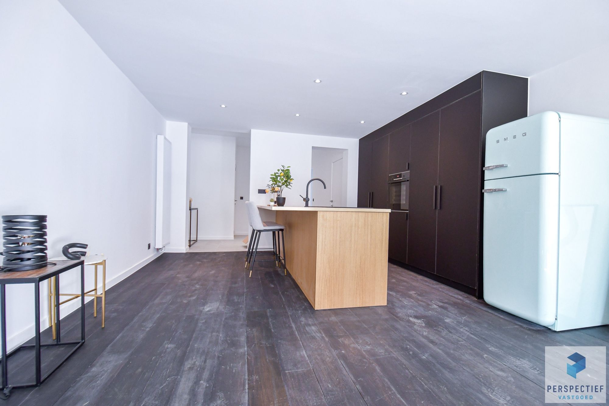 Stijlvol gerenoveerde woning met tuin op toplocatie foto 7
