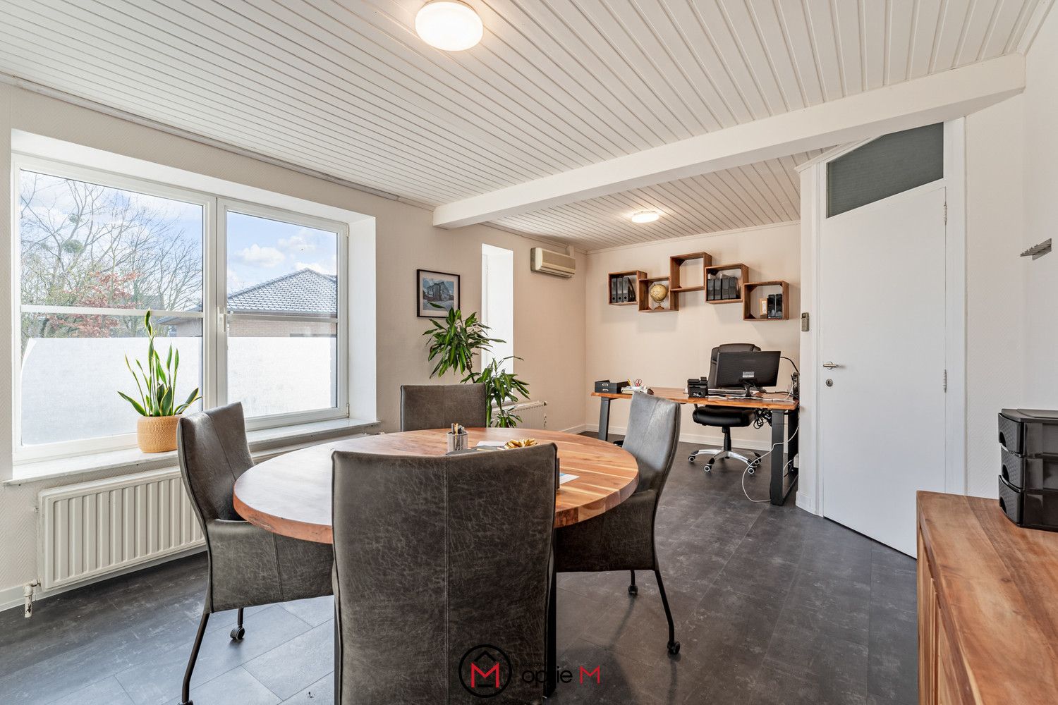 Gebouw met 3 appartementen, 2 kantoren & werkplaats in Bilzen foto 30