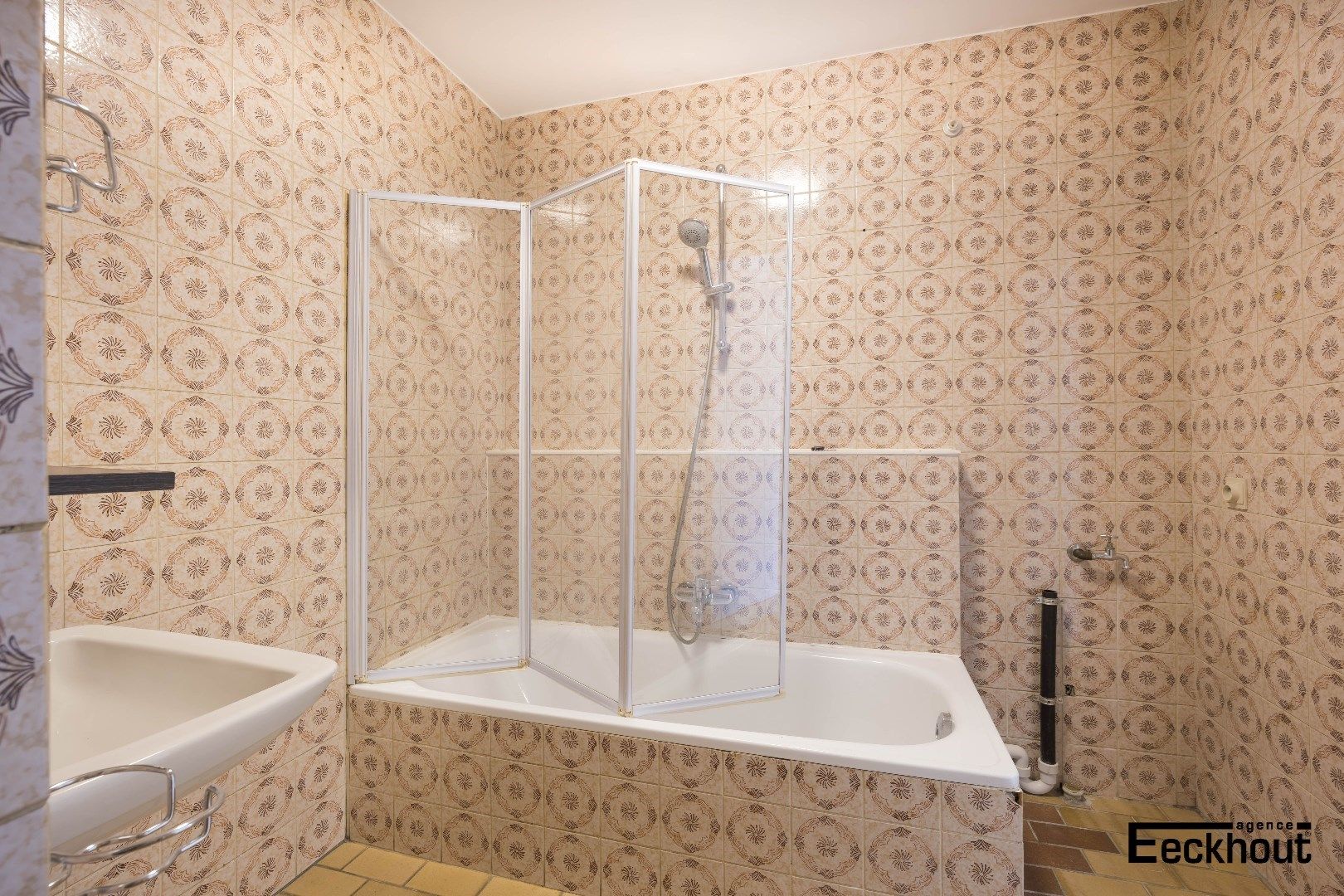 Lichtrijk appartement van 101m² op gunstige ligging te Oostende! foto 12