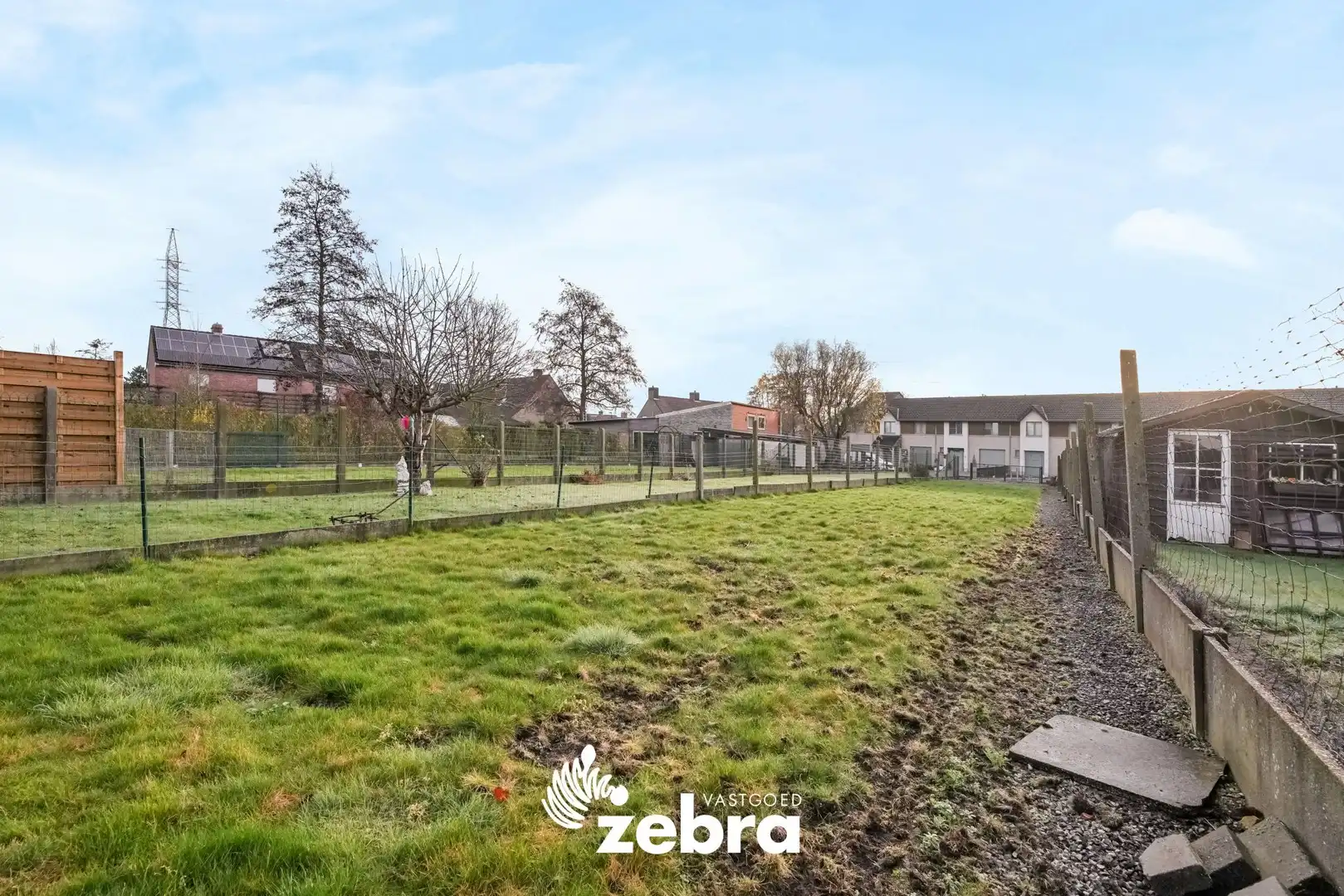 Ruime woning met mogelijkheid tot 4 slaapkamers te Roeselare! foto 2