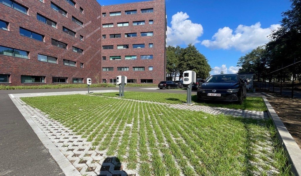 Instapklare kantoren te huur langs E313 in Herentals foto 2