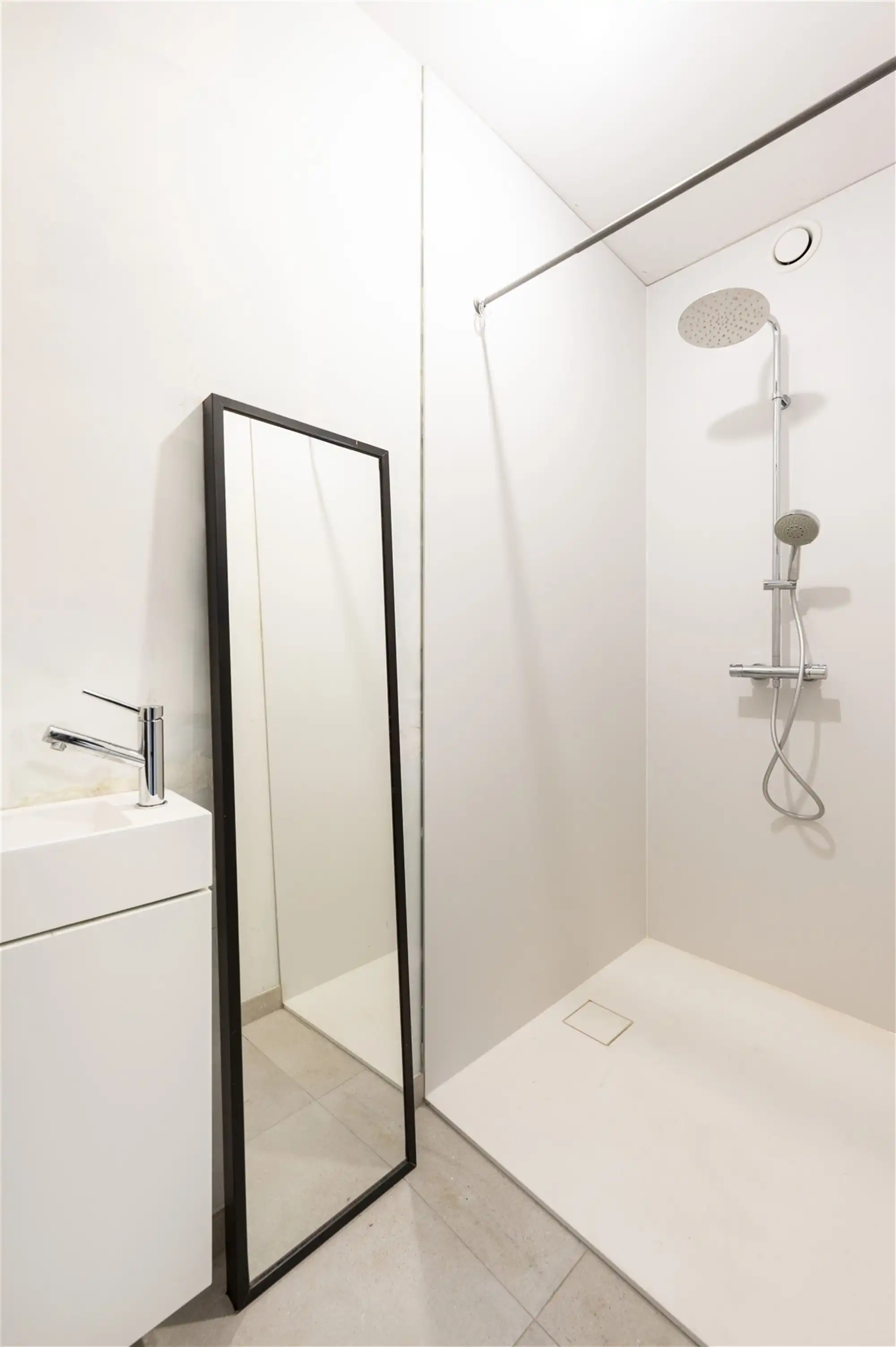 Ruim nieuwbouw app met 2 slk, 2 bk & 2 terrassen foto 19