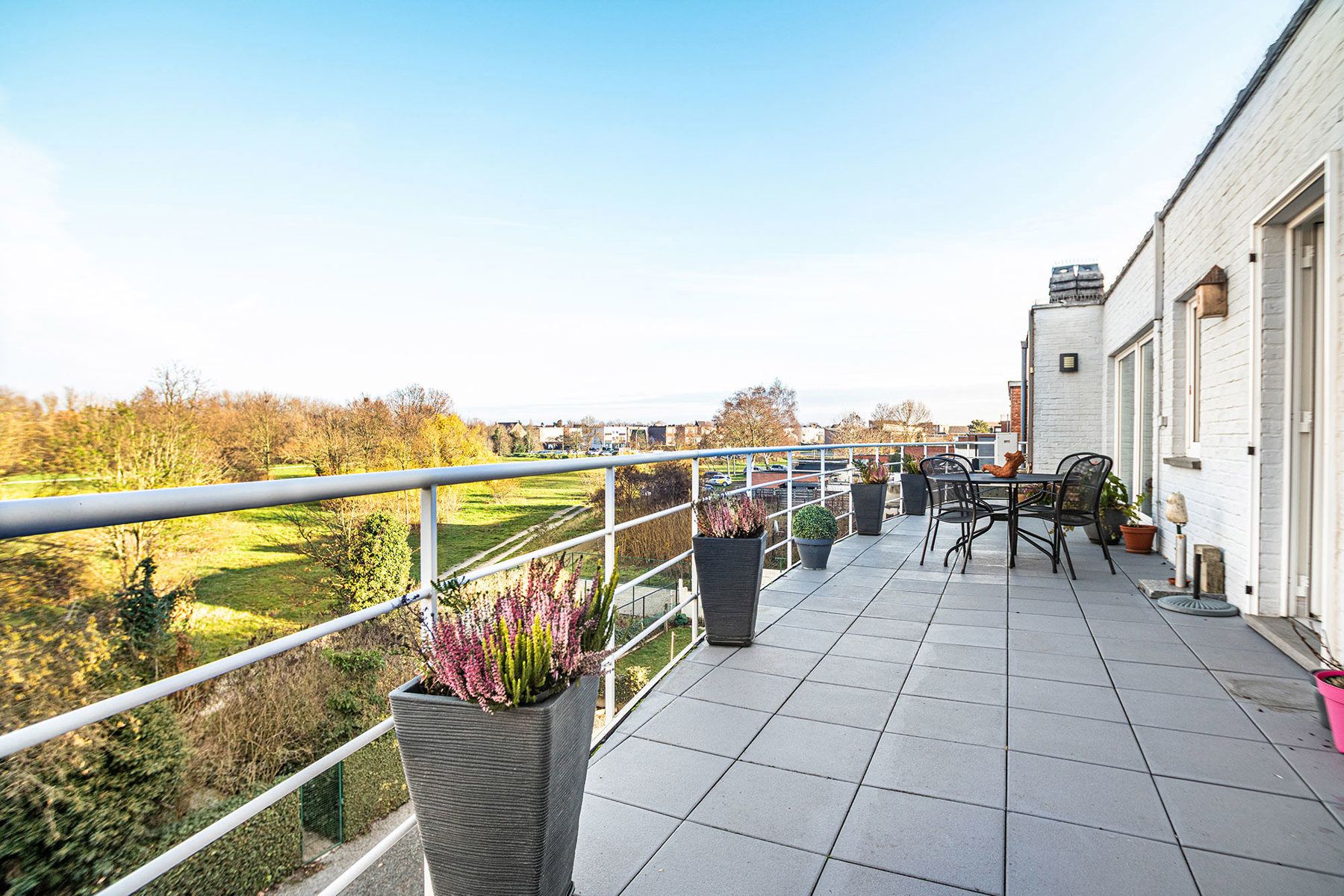 Lichtrijke penthouse met uitzonderlijk uitzicht en 2 garages foto 19