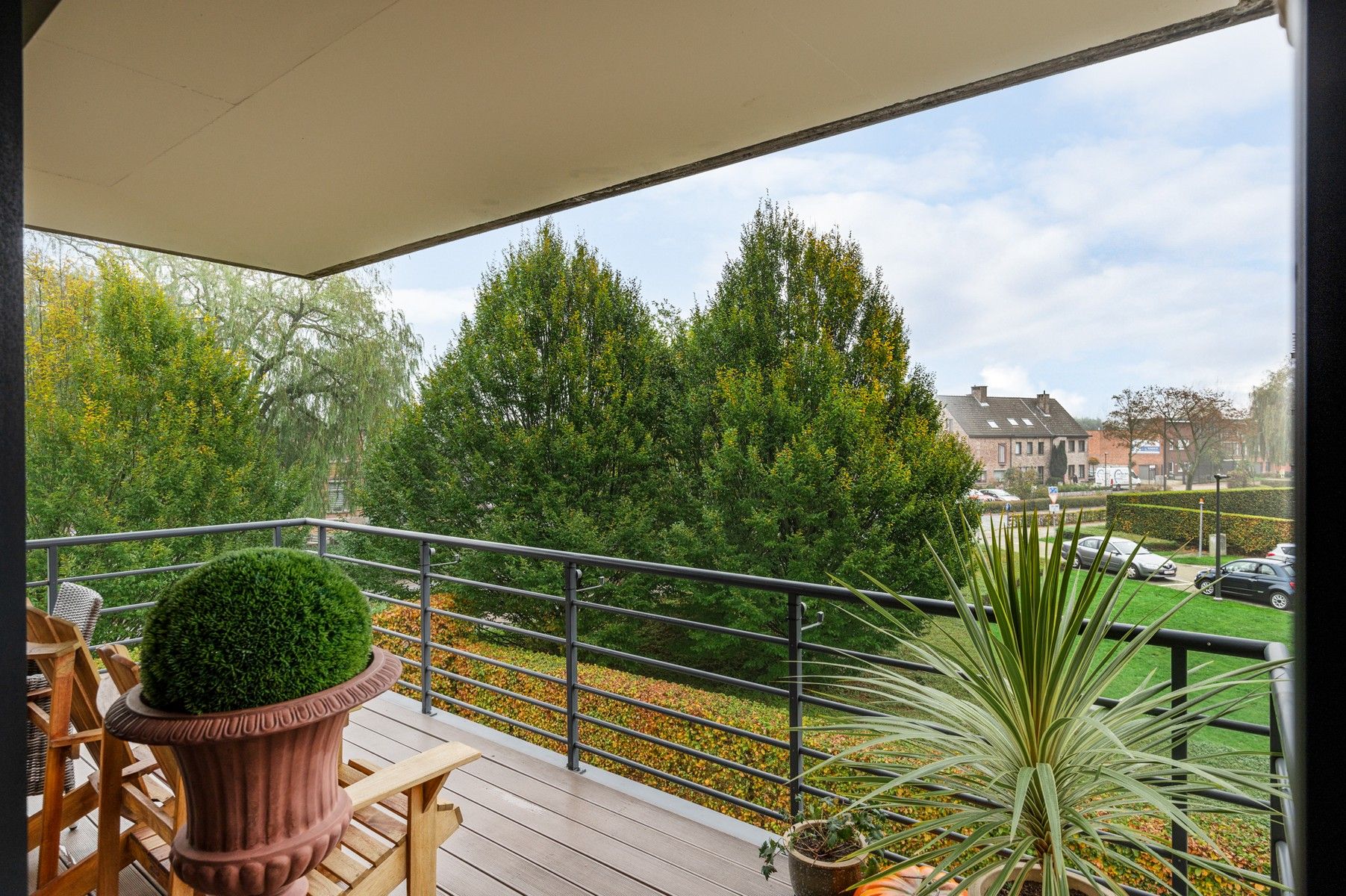 Instapklaar appartement met 2 ruime slaapkamers, terras en garagebox foto 7