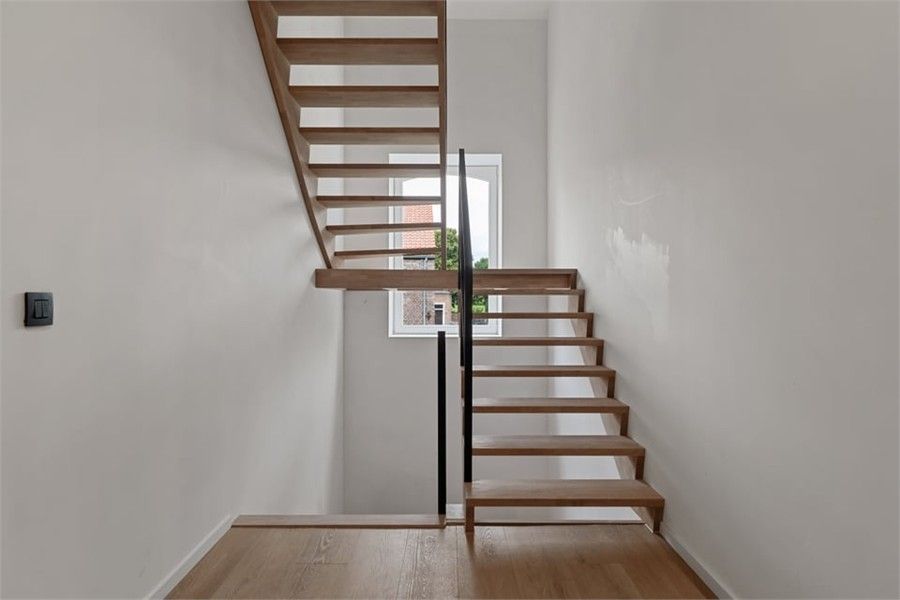 EXCLUSIEF WONEN IN EEN GERESTAUREERDE VIERKANTSHOEVE foto 27