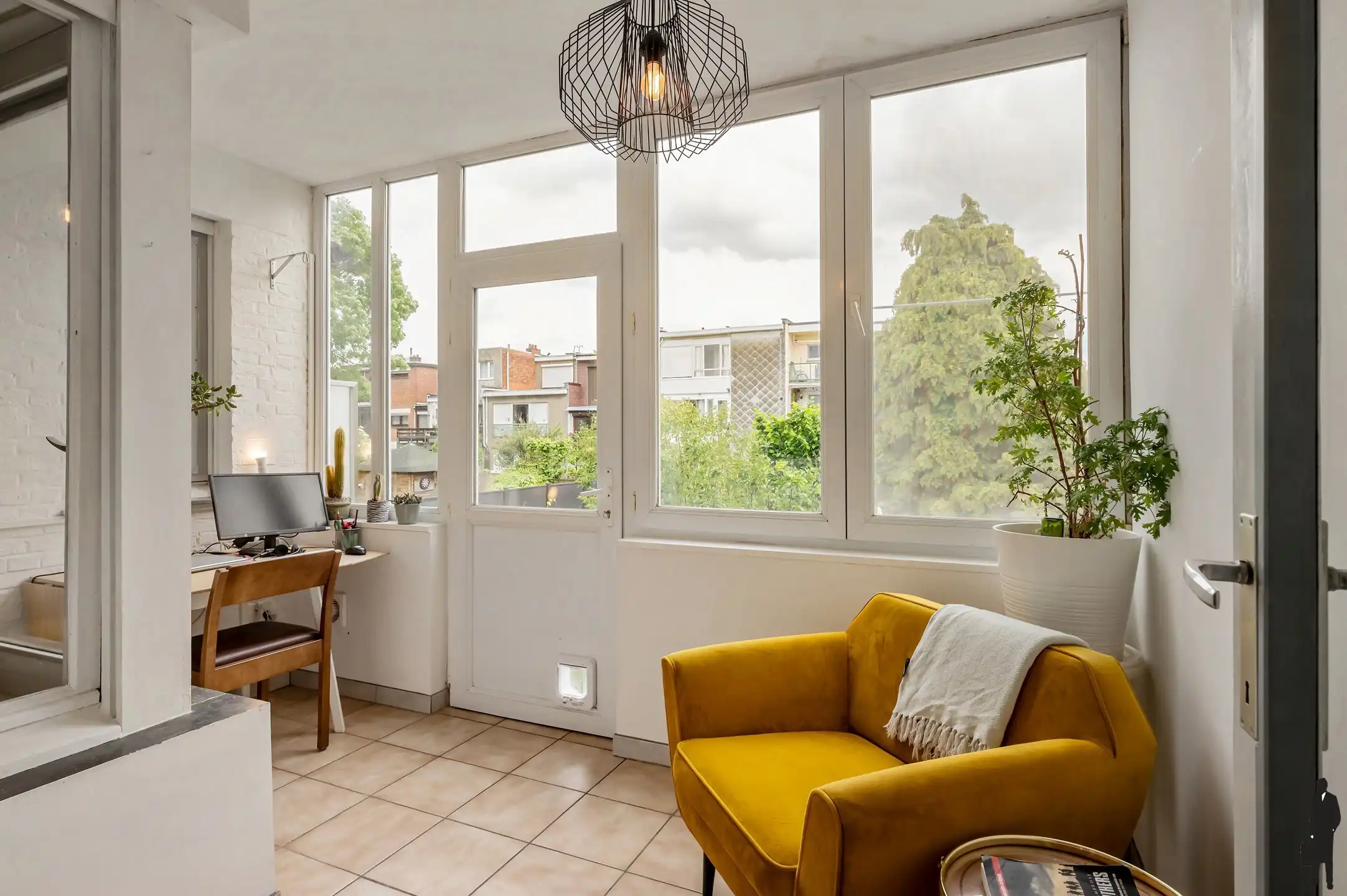 Charmant gelijkvloersappartement met grote tuin en garage foto 5