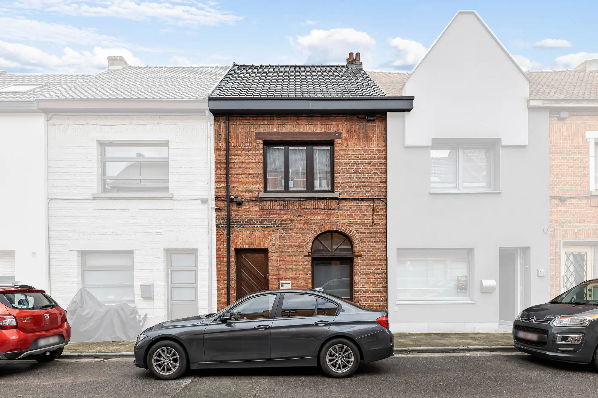 Hoofdfoto van de publicatie: Te moderniseren woning met 3 slaapkamers in Aalst