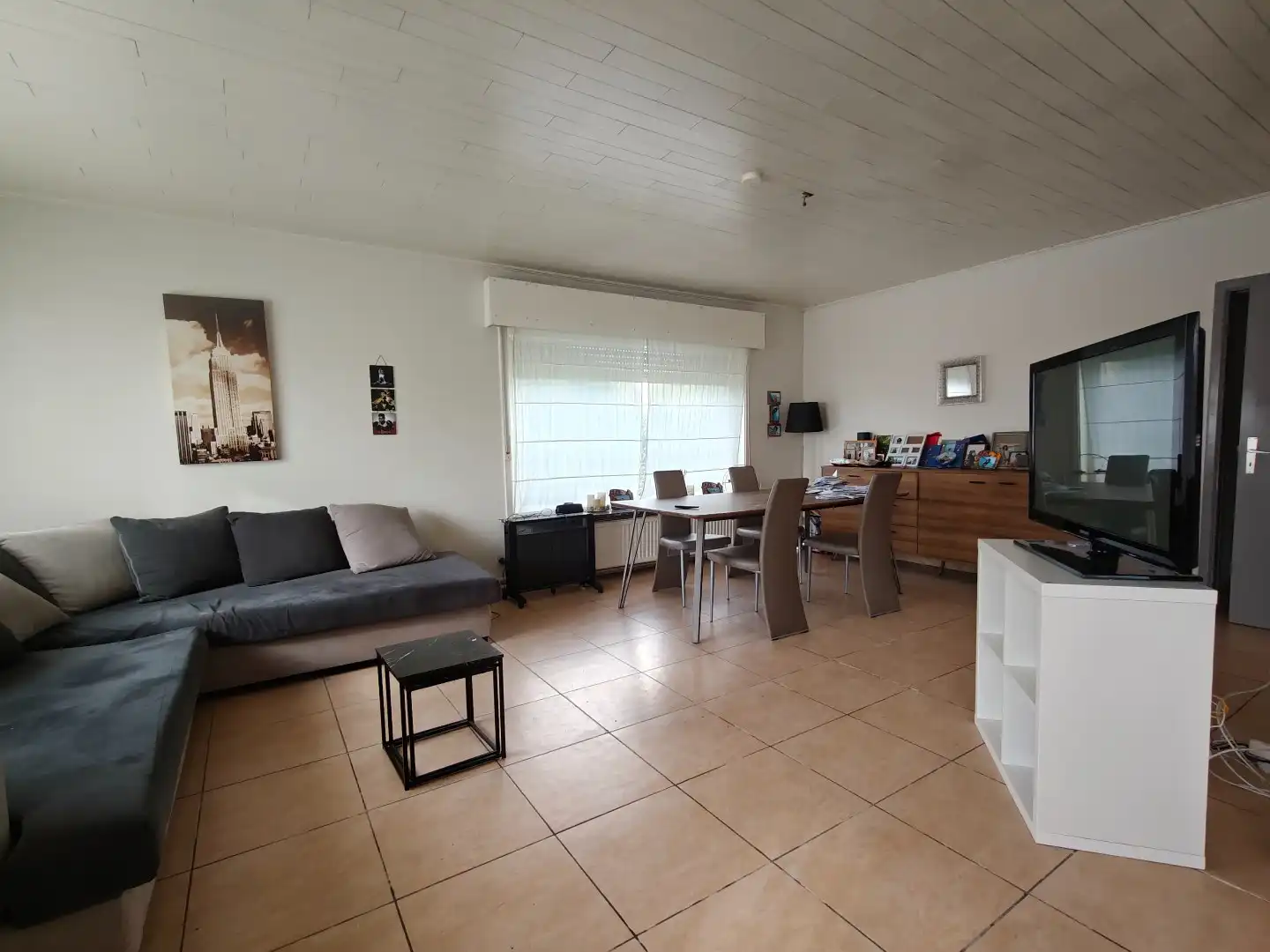 Ruime bungalow met tuin en 2 garages foto 3