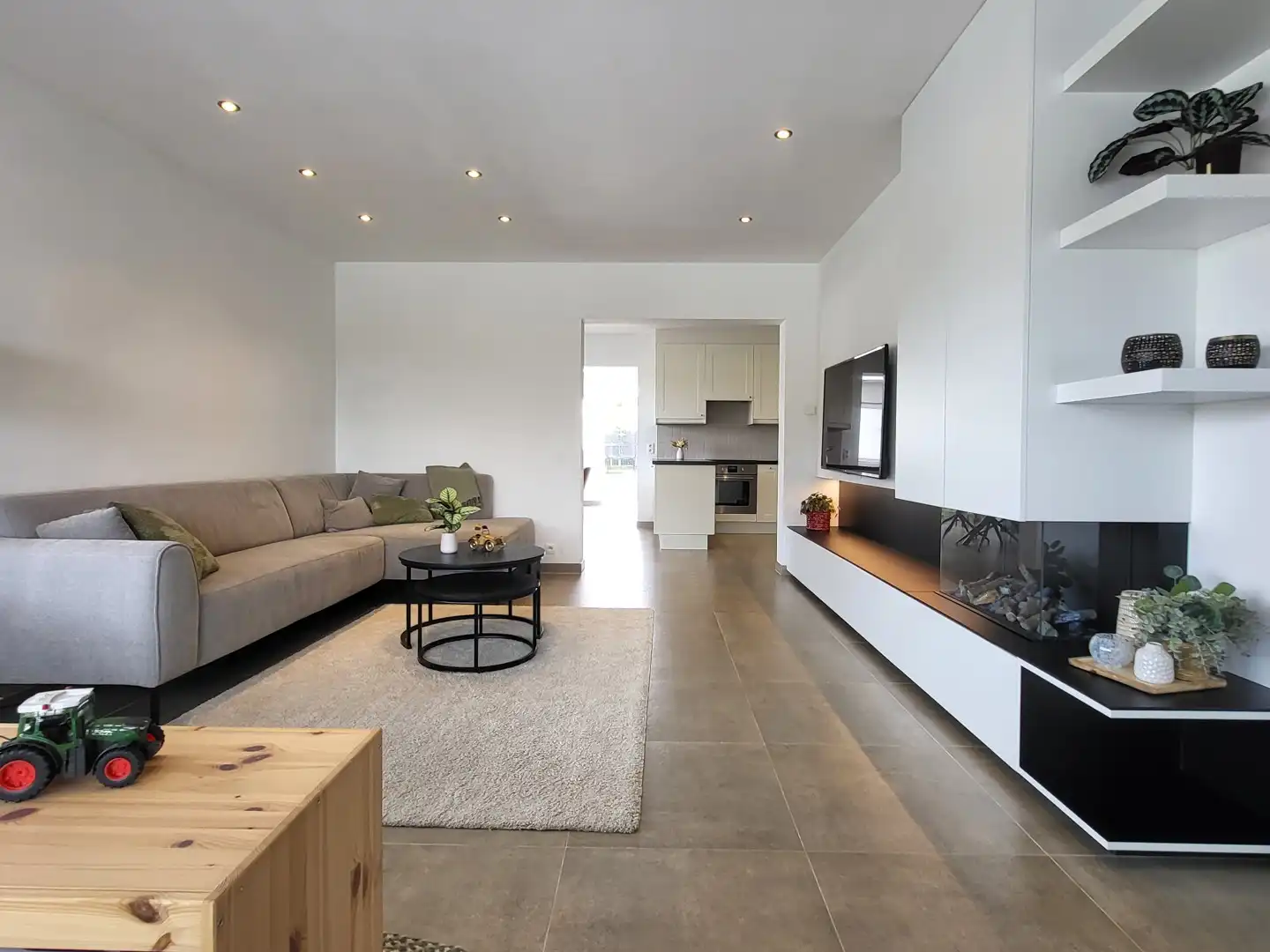 Gerenoveerde woning met garage en zonnige tuin in landelijke omgeving. Topper! foto 13