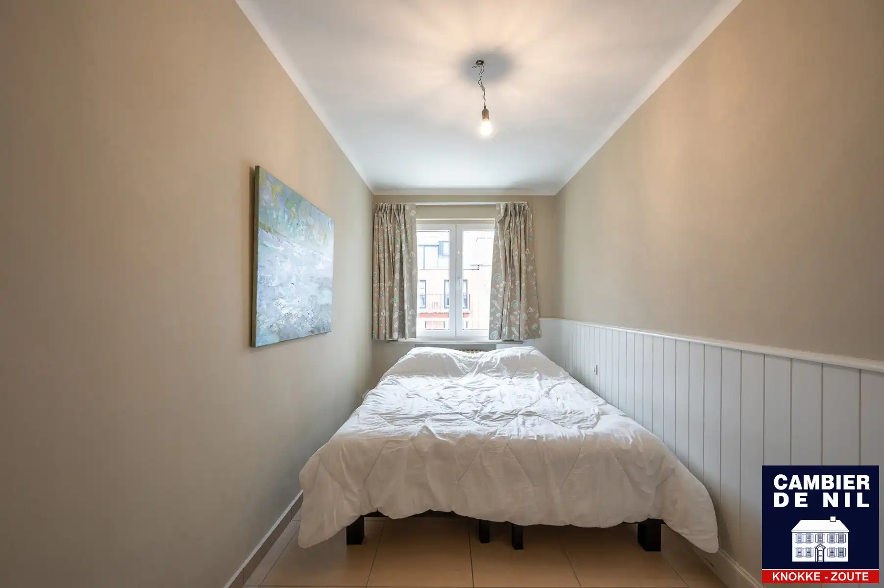 Gemeubeld appartement met frontaal zeezicht foto 13