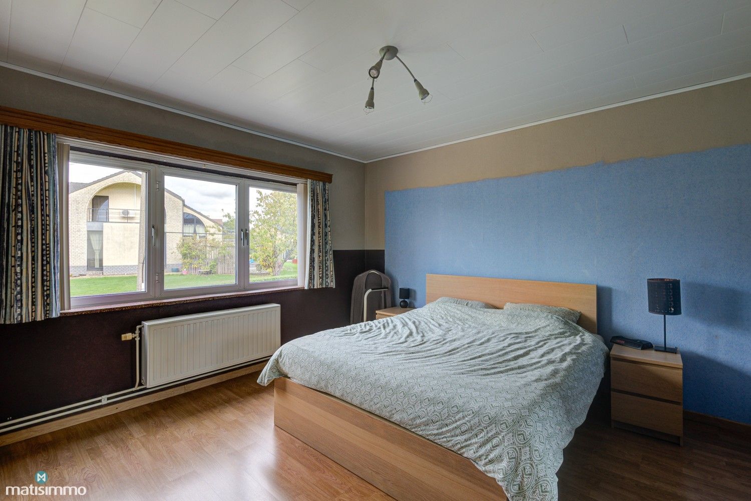 GEZINSWONING MET 3 SLAAPKAMERS, RUIME INPANDIGE GARAGE EN GROTE TUIN TE HOESELT foto 15