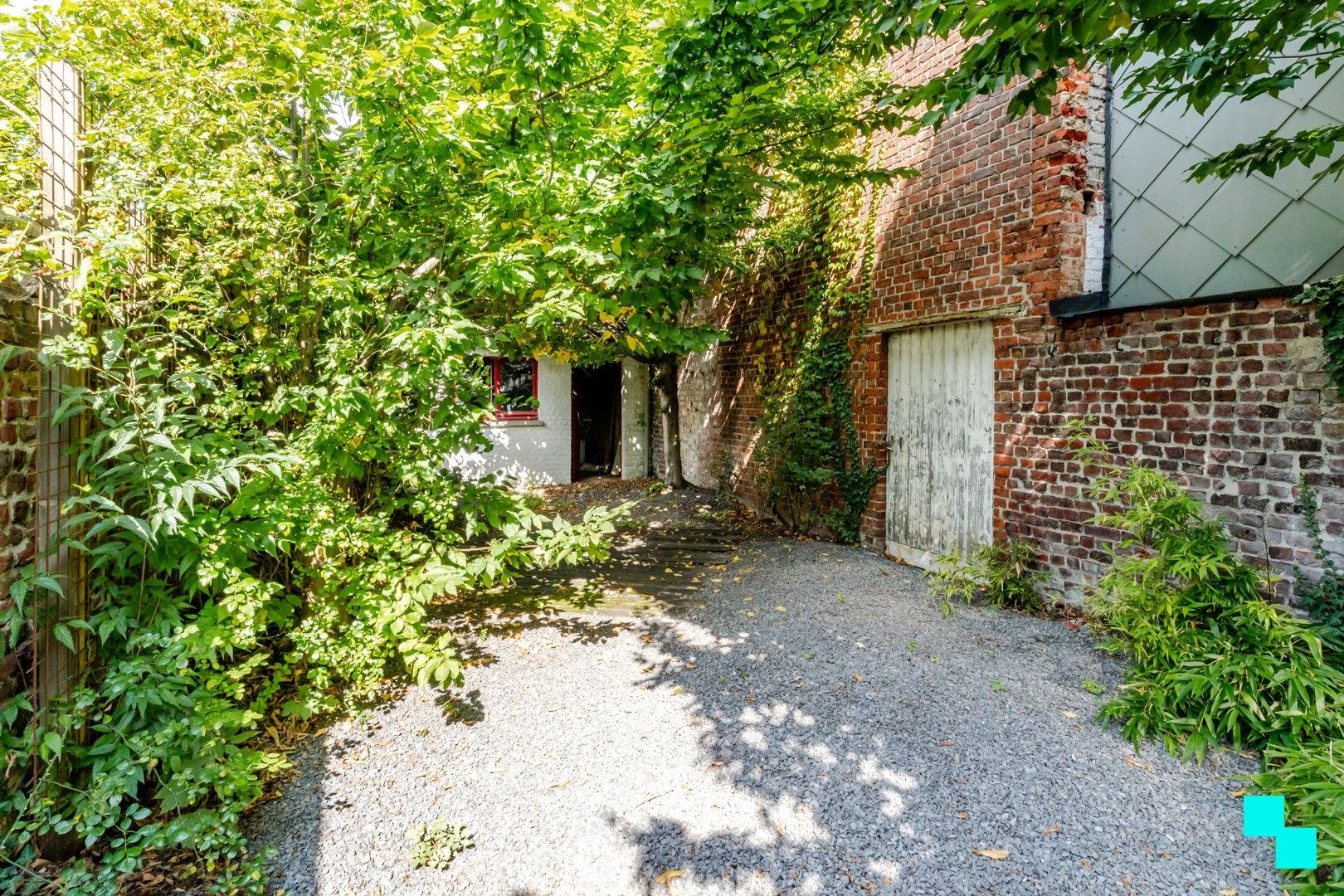Handelspand met uitweg - centrum Roeselare foto 18