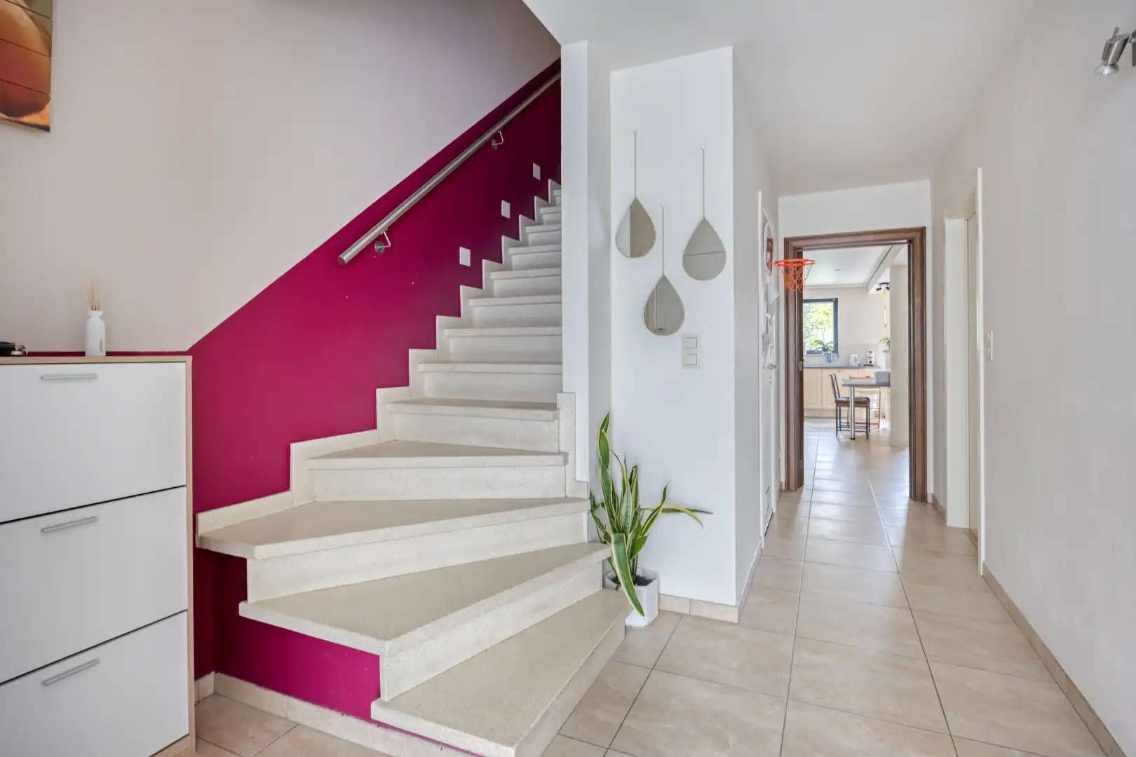 Instapklare woning met 3 slaapkamers te Schepdaal foto 2