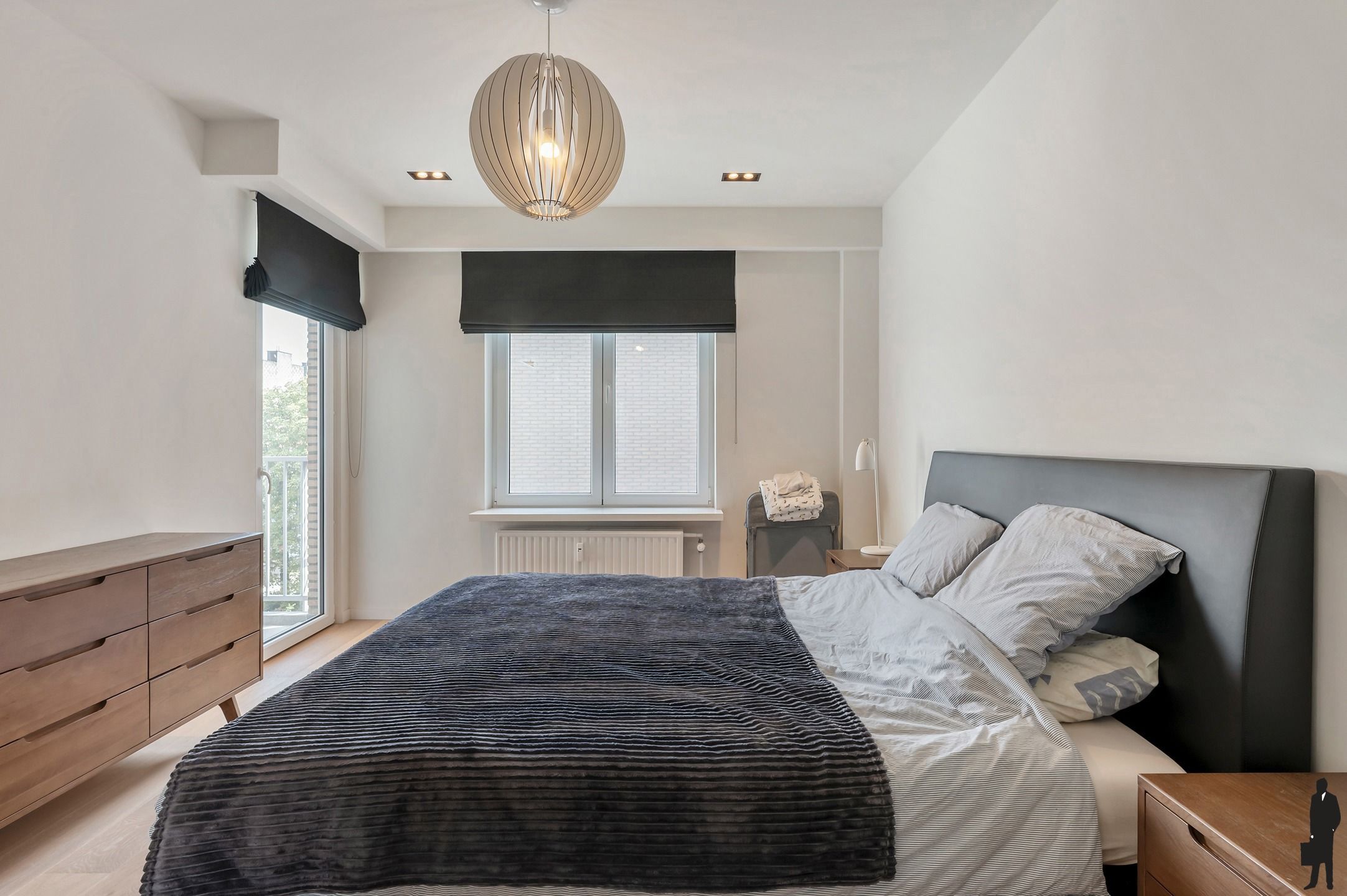 Instapklaar en prachtig gerenoveerd appartement met 2 slaapkamers en terras foto 11