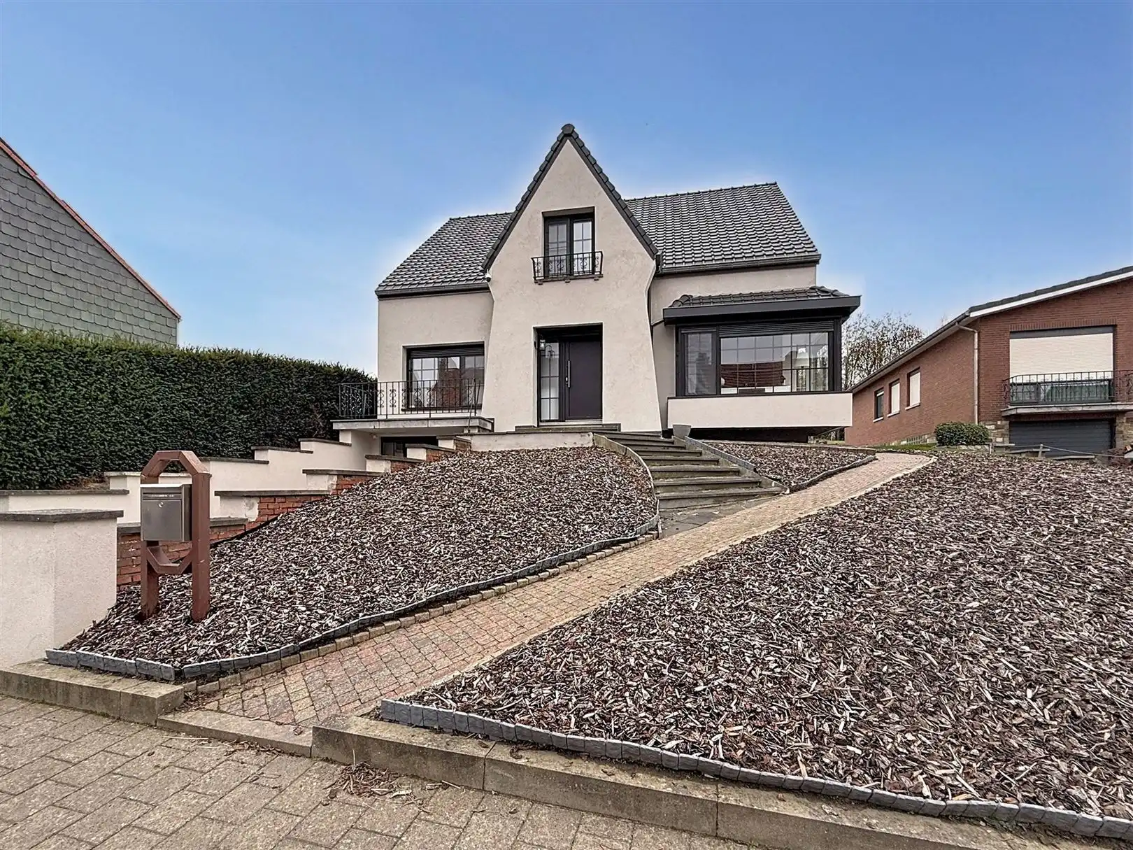 Ruime gerenoveerde woning, 5 slpks, 2 bdks, tuin, 11a 11ca  foto 31