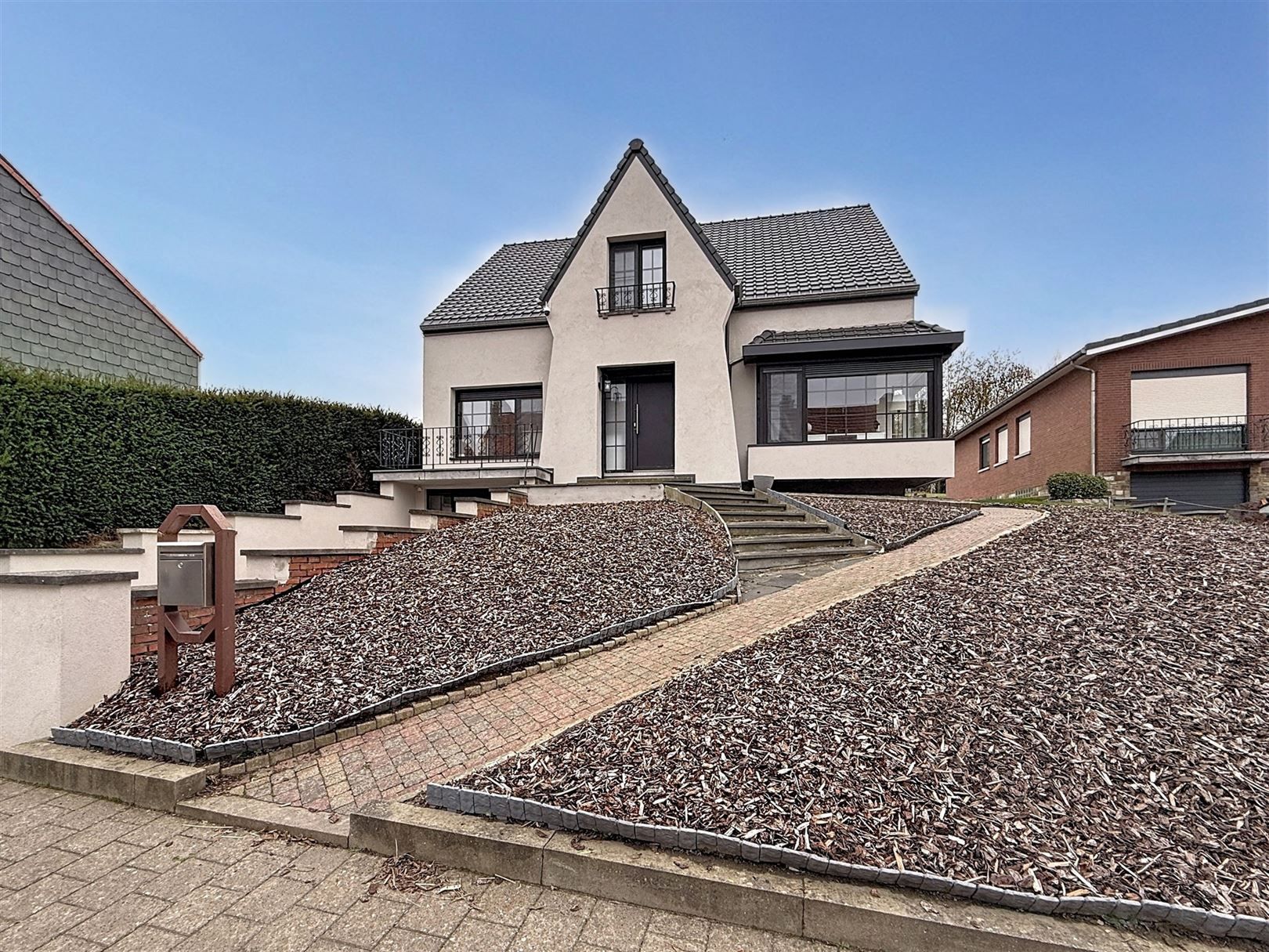 Ruime gerenoveerde woning, 5 slpks, 2 bdks, tuin, 11a 11ca  foto 31