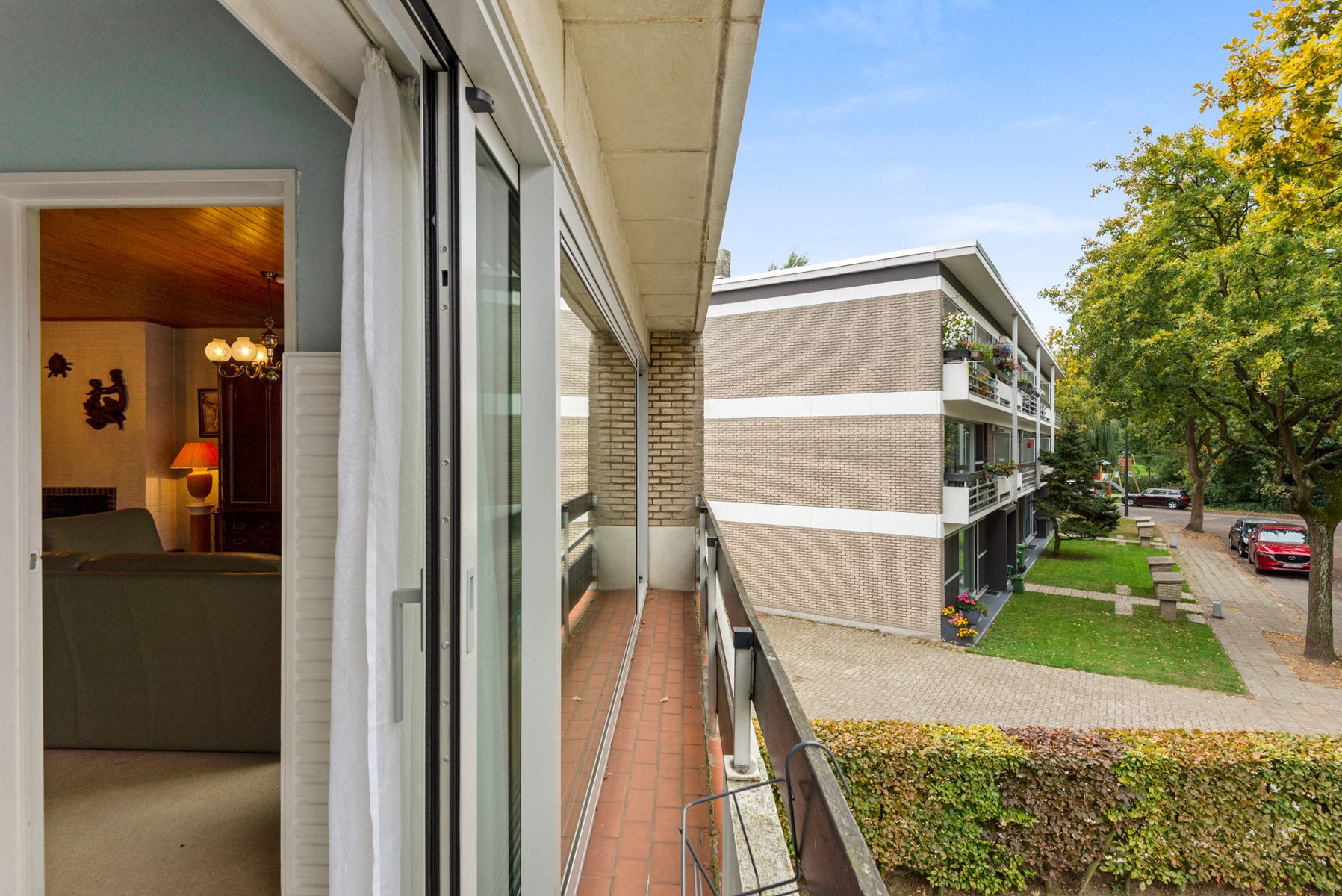 Rust, ruimte en karakter in Mortsel: groot app & garagebox foto 7