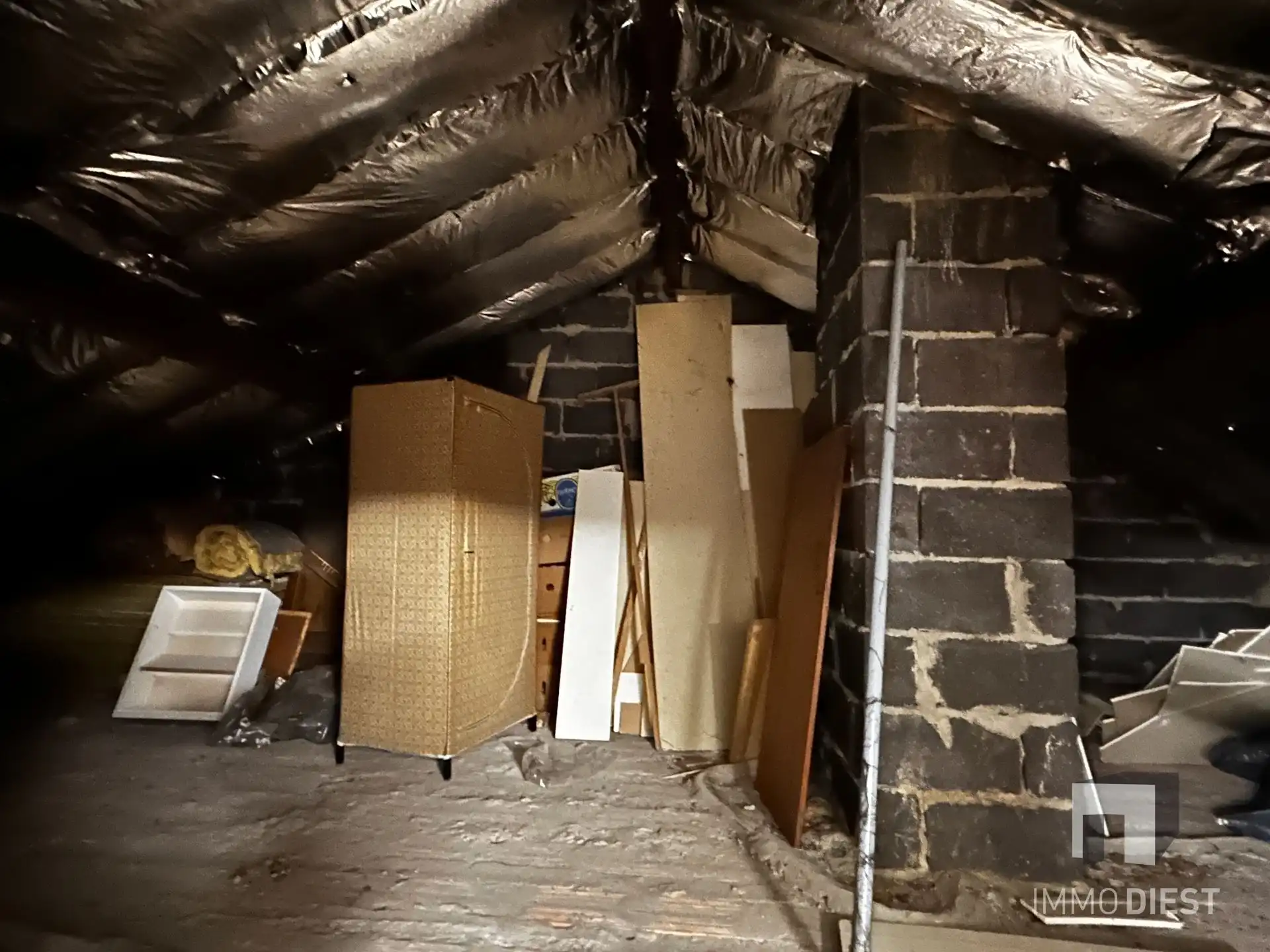 Gezinswoning met 4 slaapkamers en mooie tuin foto 29