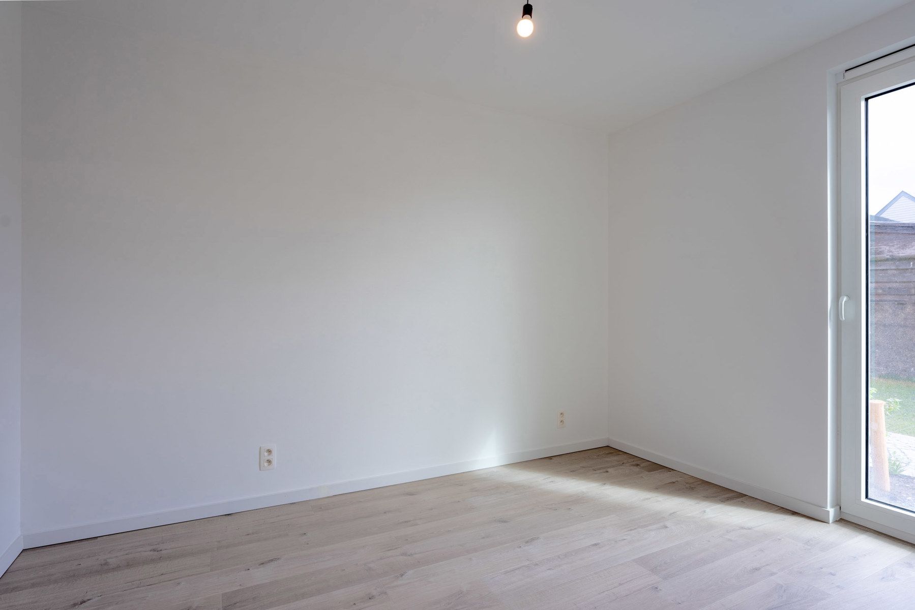 Zéér verzorgd nieuwbouwappartement met autostaanplaats en terras! foto 11
