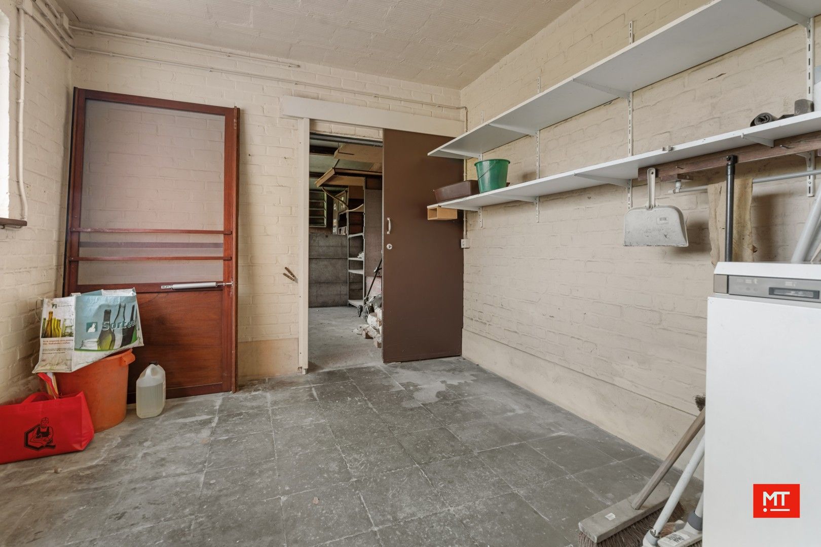 Kloeke, halfopen woning met 3 slaapkamers, tuin en garage in een rustige straat te Geluwe foto 22