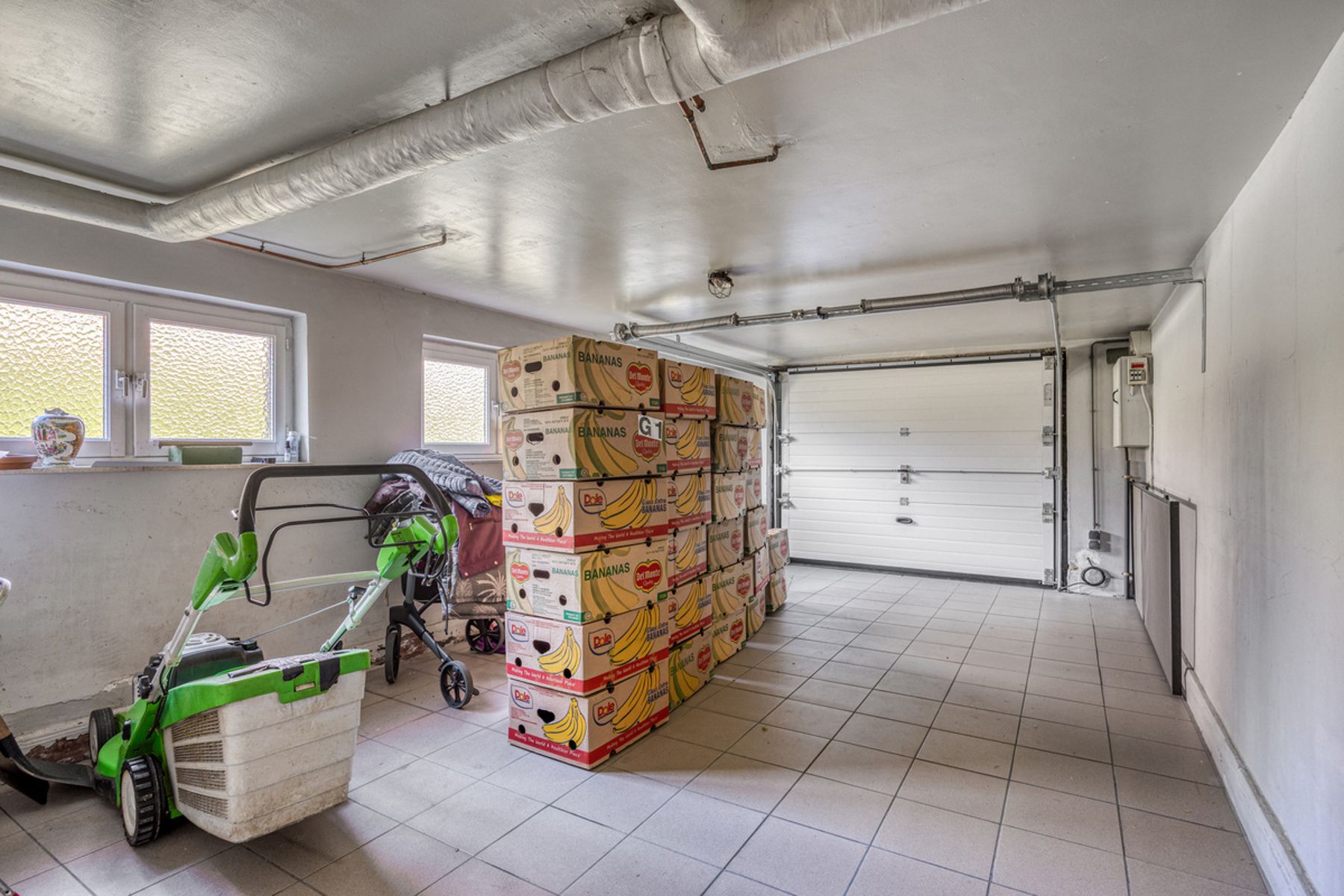 Charmante gezinswoning met 3 slaapkamers, 2 badkamers en ruime tuin op toplocatie. foto 34