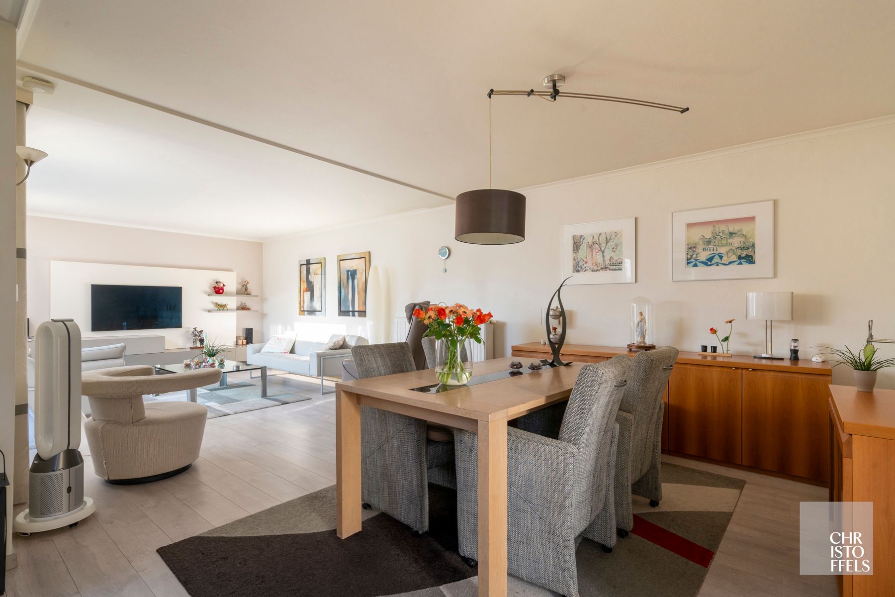 Bungalow (143m²) in rustige woonomgeving te Lanaken! foto 3