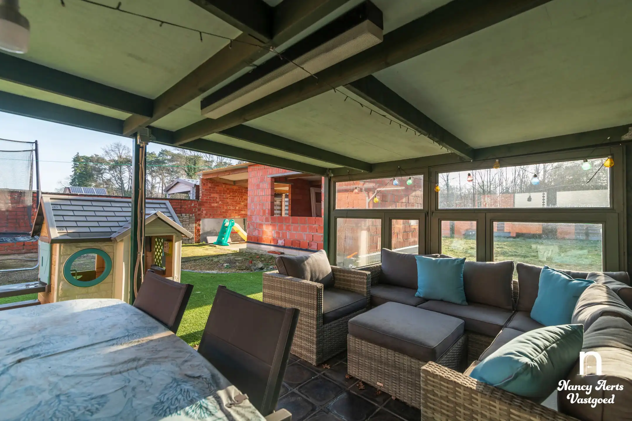 Gerenoveerde instapklare woning met zuidgerichte tuin foto 26