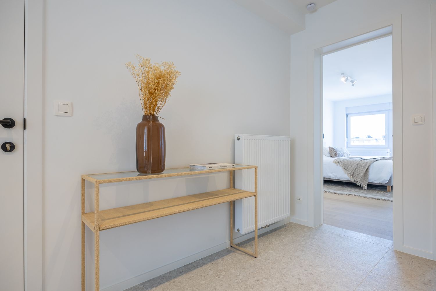 Gerenoveerd twee slaapkamer appartement op centrale ligging foto 14