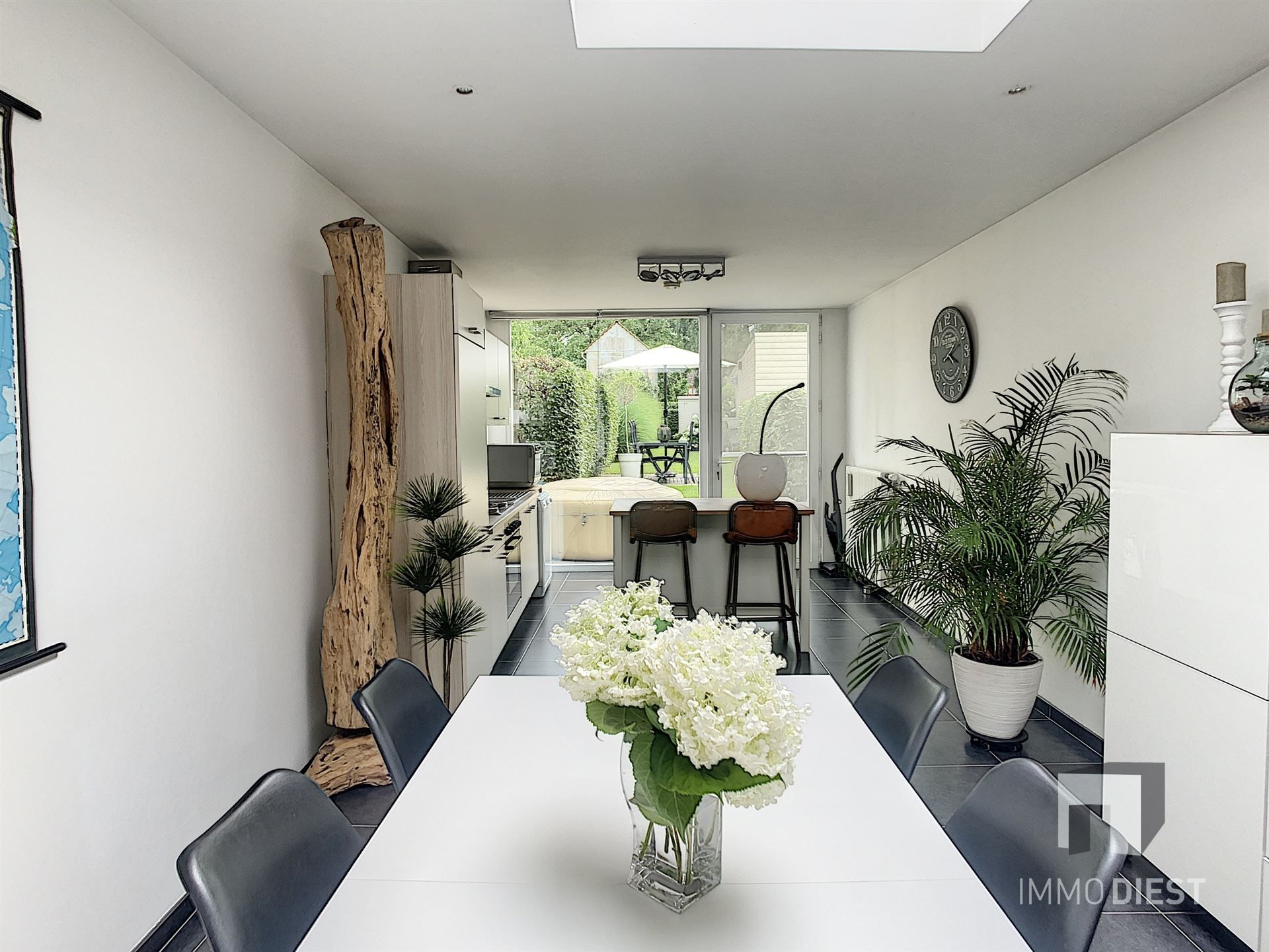 Instapklaar wonen in hartje Zichem op 1a 50ca. foto 5