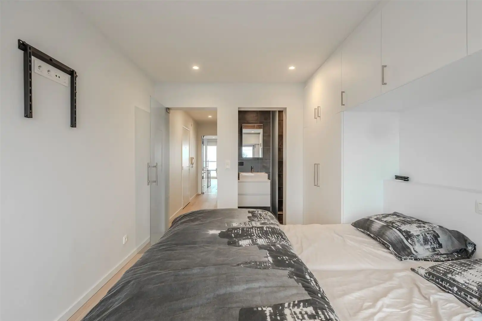 Modern Appartement met Zeezicht in Middelkerke foto 13