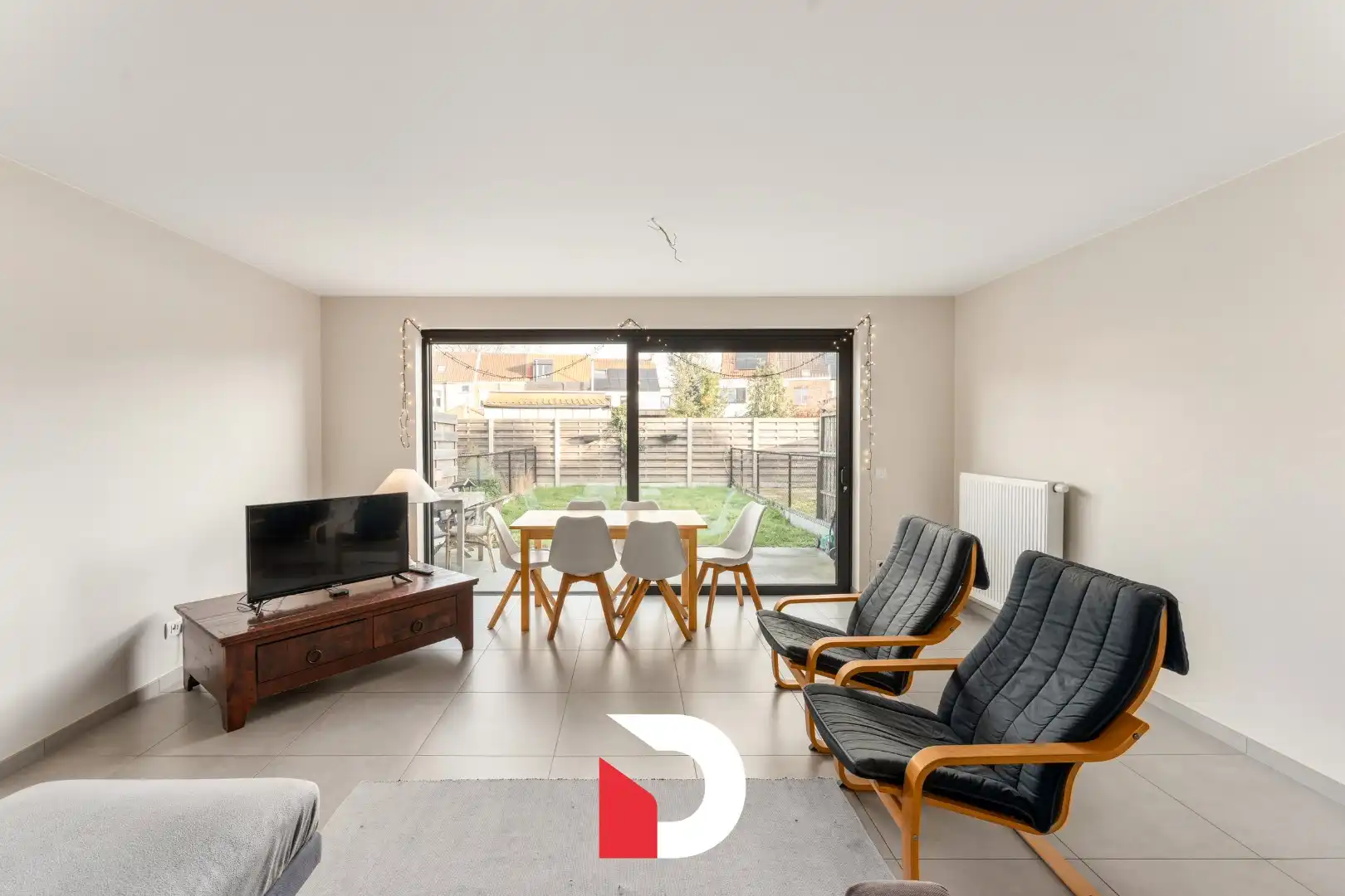 Instapklare nieuwbouwwoning met zonnige tuin op top locatie foto 2