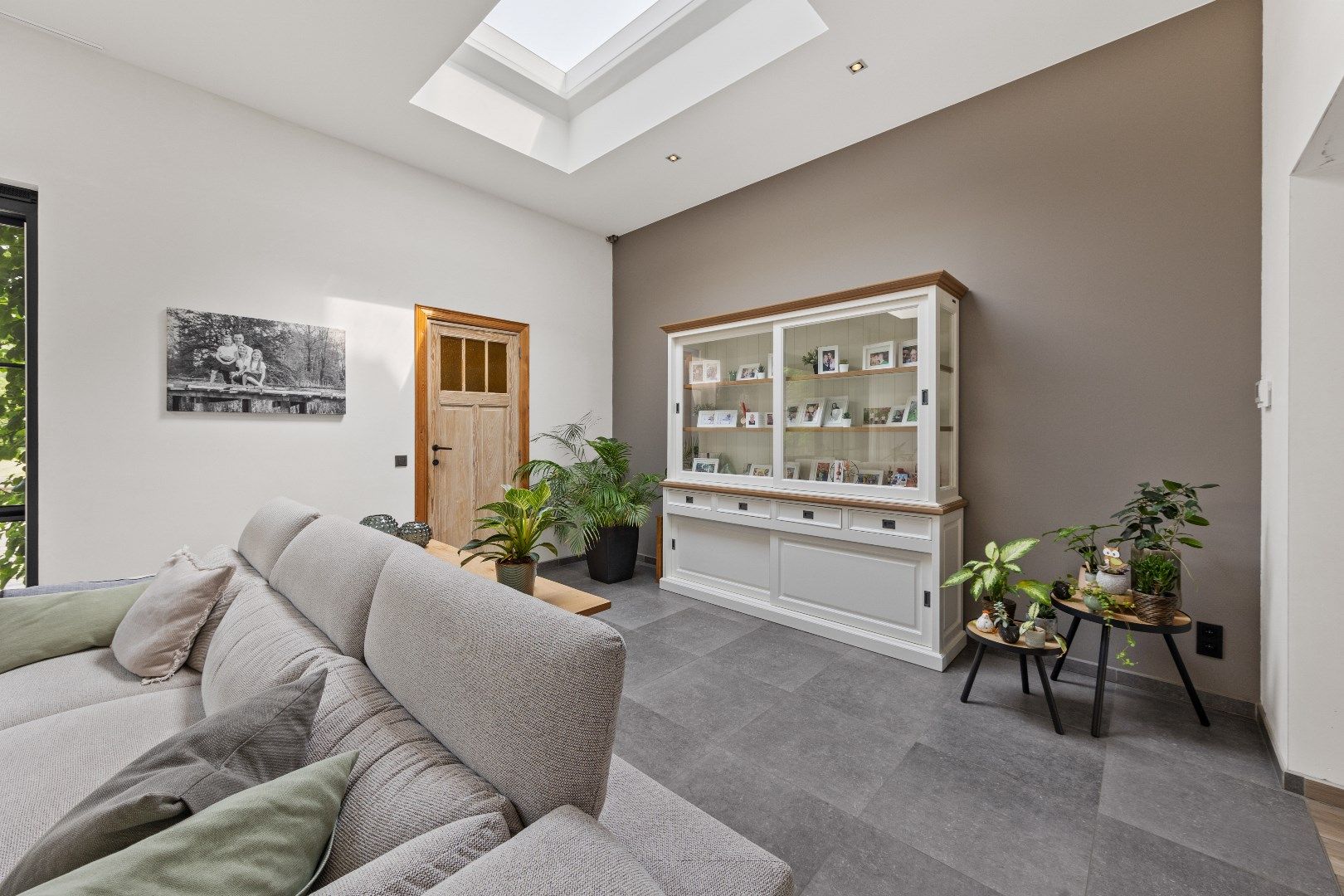 BURGERWONING MET 5 SLPKS,  TUIN EN HUURGARAGE foto 15