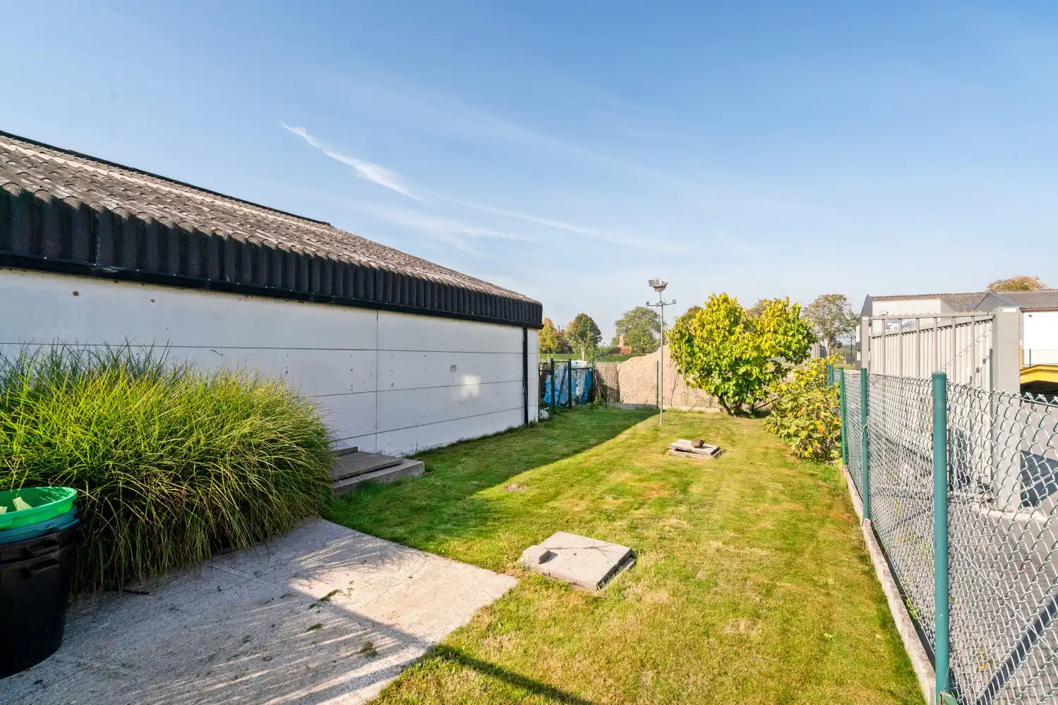 Alleenstaande woning met atelier te Meulebeke. foto 32