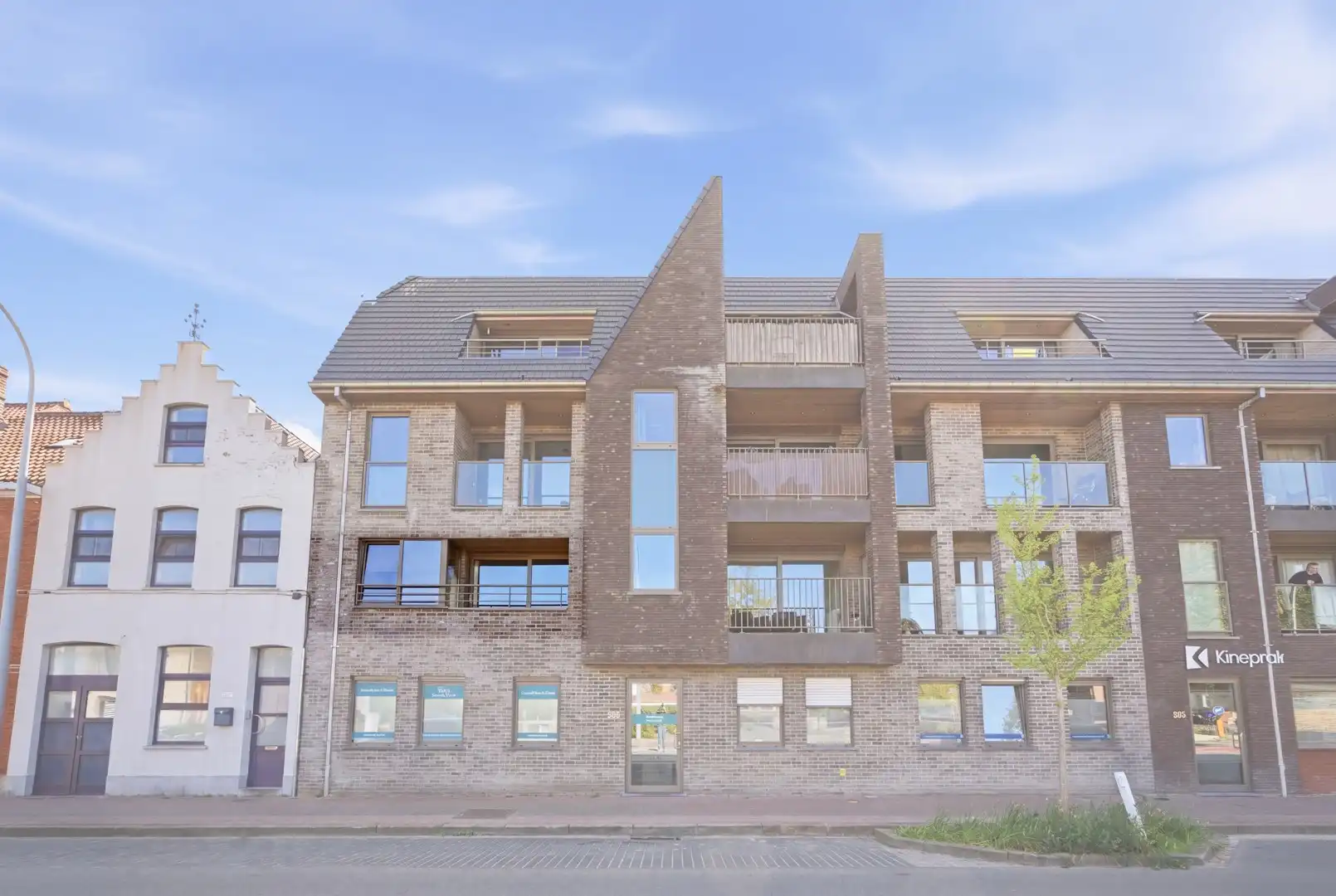 Goed onderhouden appartement met gunstige ligging in Brugge! foto 17