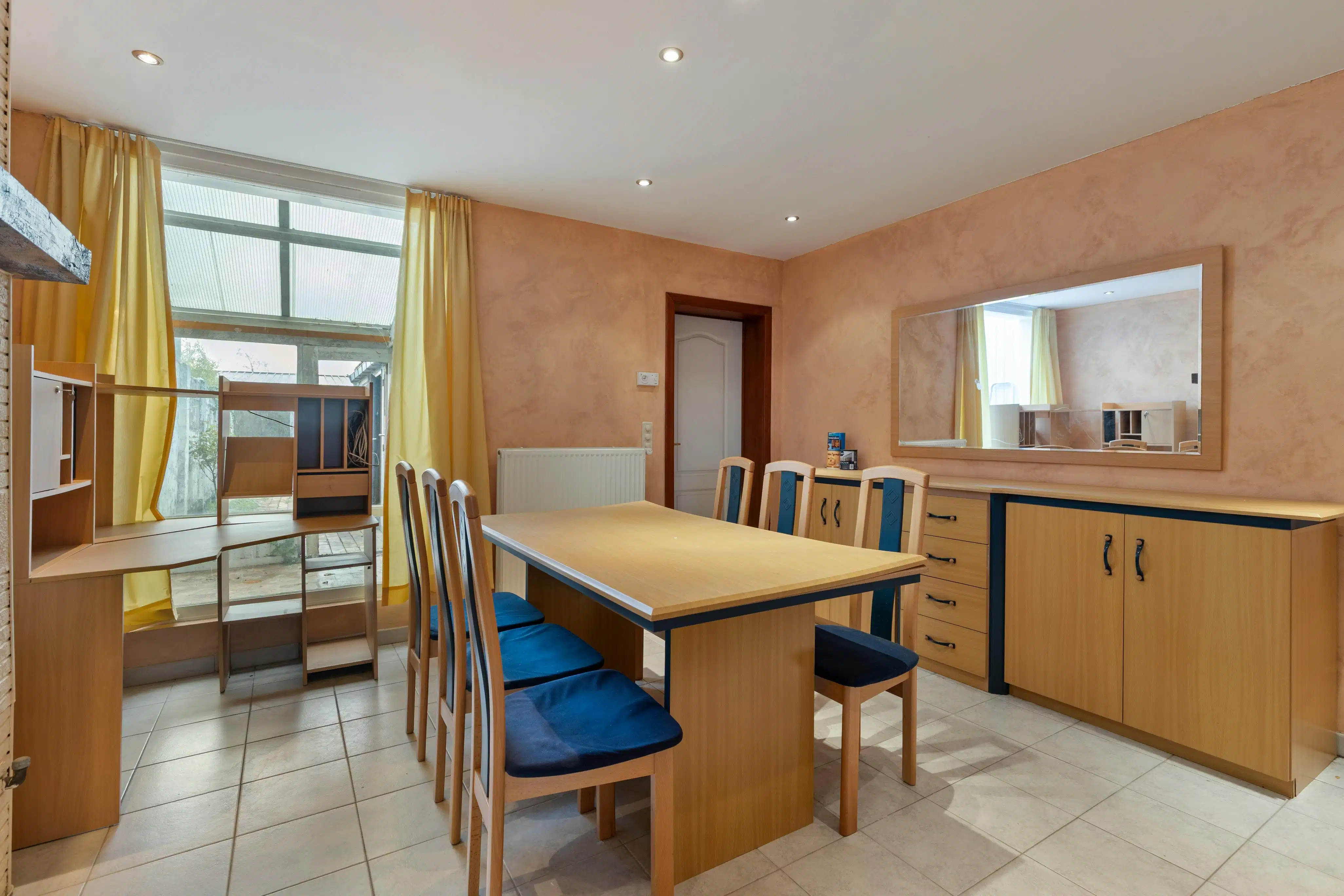 Huis met 3 slaapkamers en buitenruimte te Sint-Kruis (Brugge) foto 3