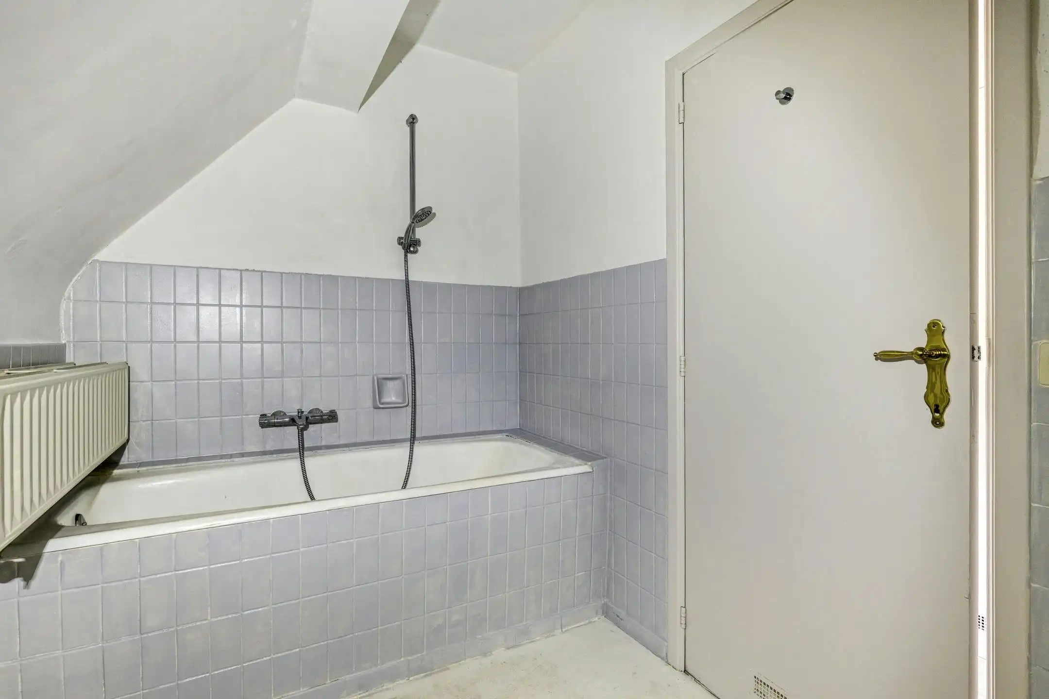 Charmant huis te koop in Putte-Kapellen met grote tuin foto 20