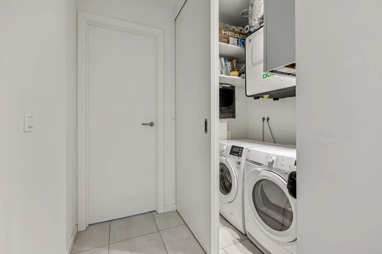 Modern en comfortabel appartement met 2 slaapkamers en terras te Kuringen foto 11