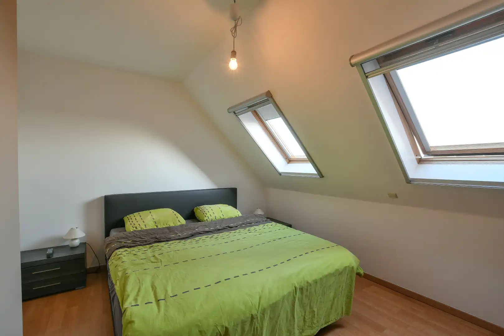 Mooi duplexappartement met 2 slaapkamers, zonnig terras en veel bergruimte te Oostende foto 10
