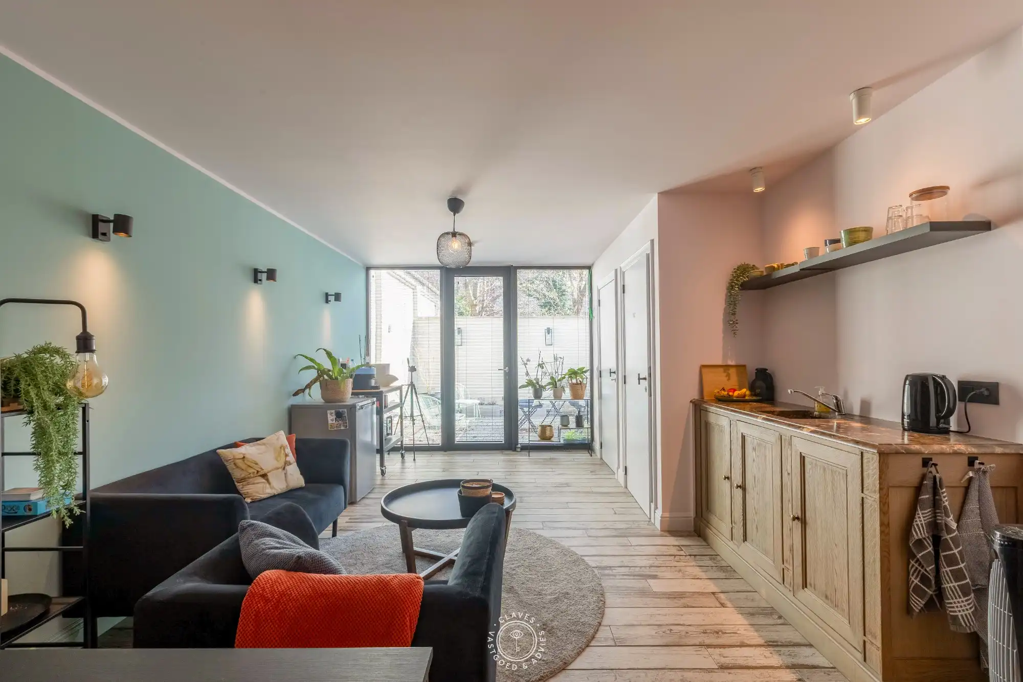 Prachtig gerenoveerde kantoorruimte op toplocatie foto {{pictureIndex}}