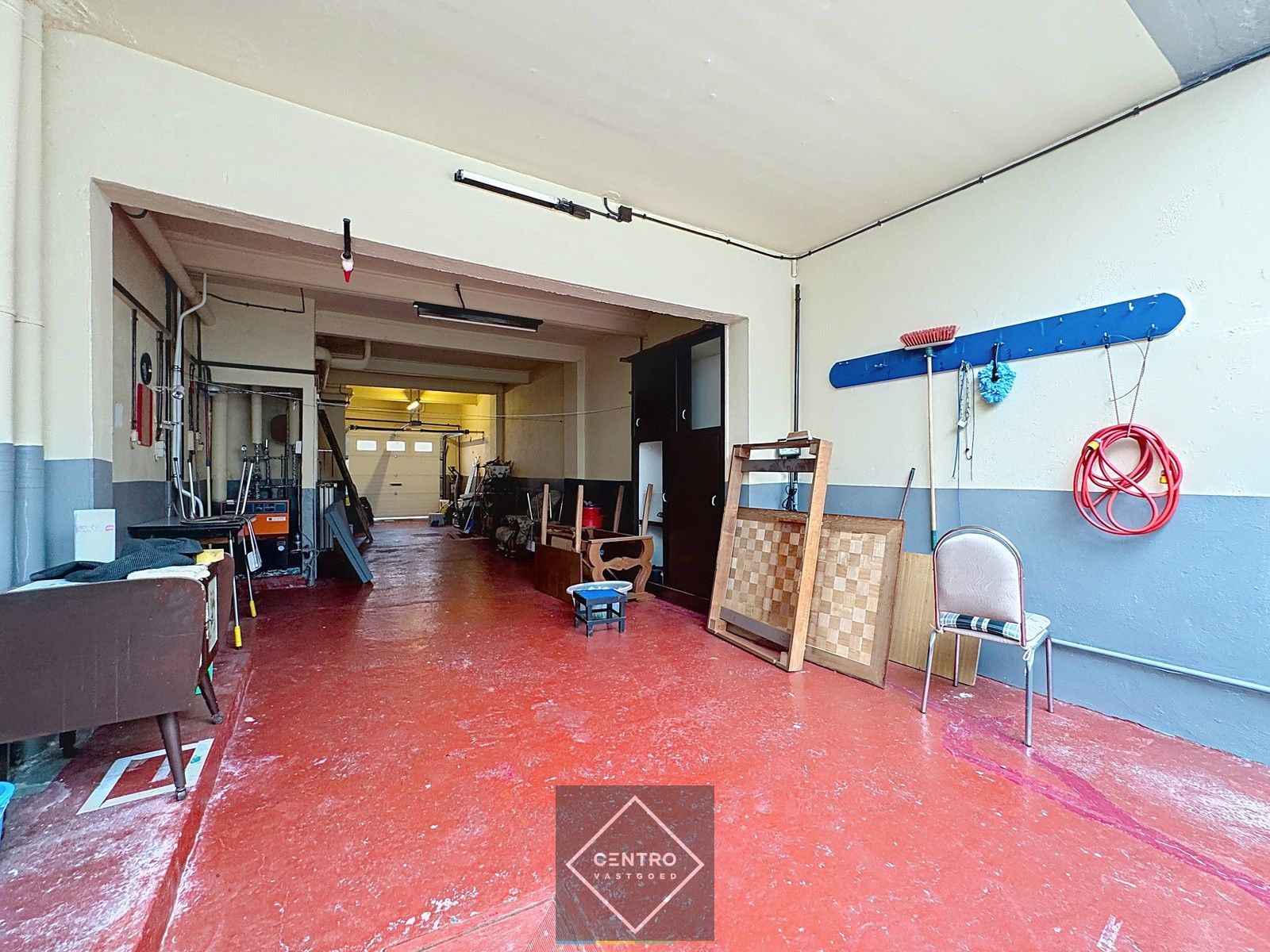 Bel-etage met RUIME garage te Sint-Andries! foto 13