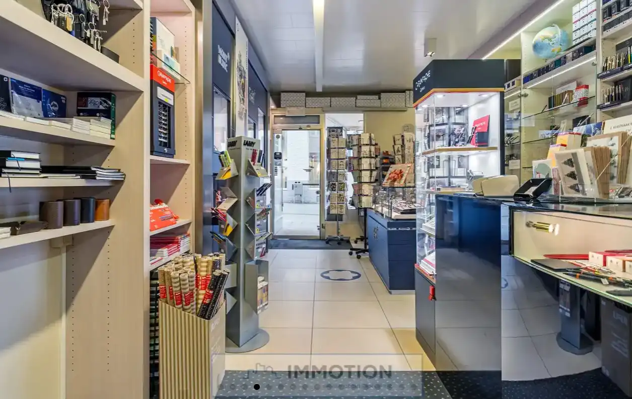 Tijdelijk handelspand te huur via Kortrijk Zaait  foto 4