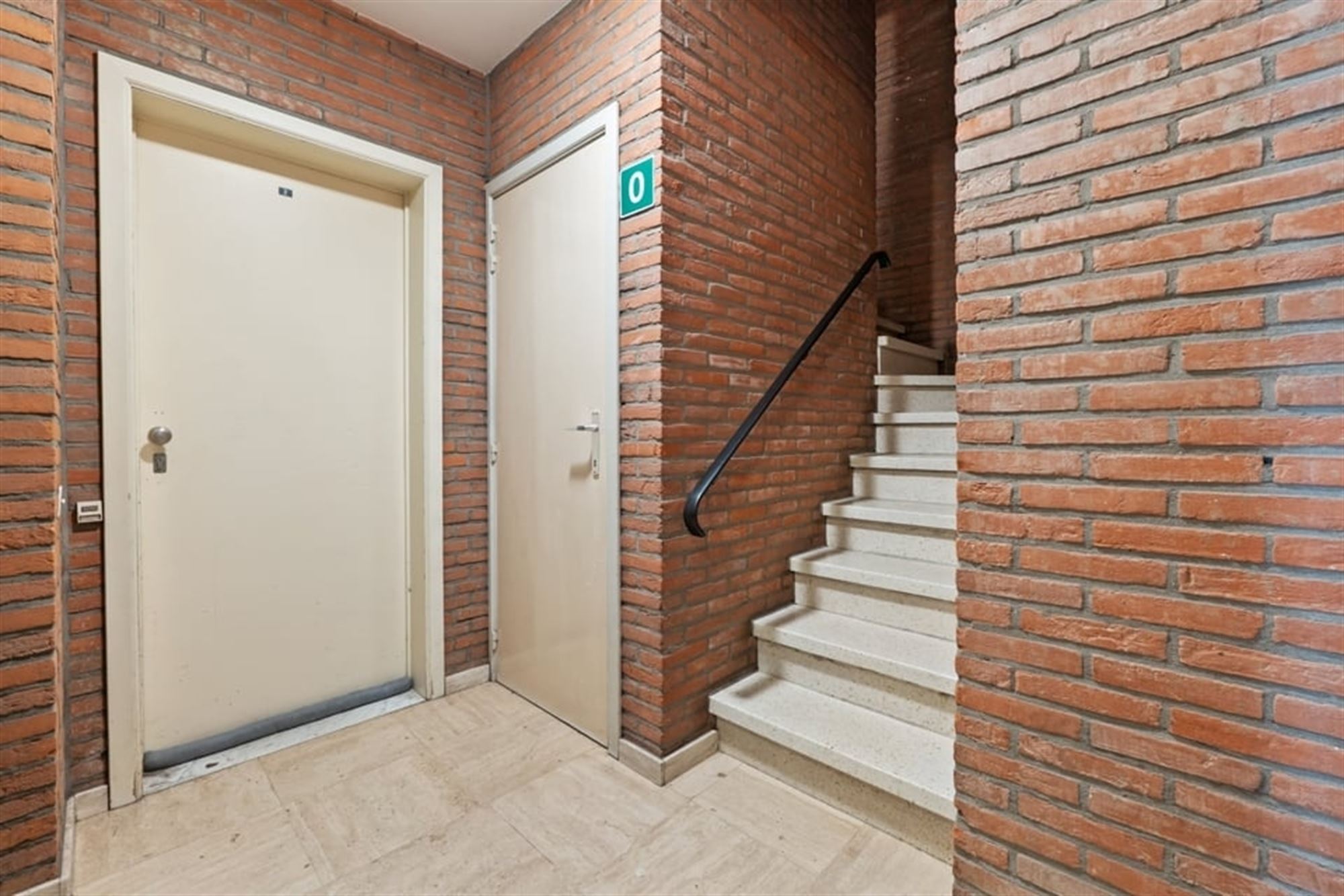 VERHUURD APPARTEMENT MET 2 SLKS IN HASSELT foto 18